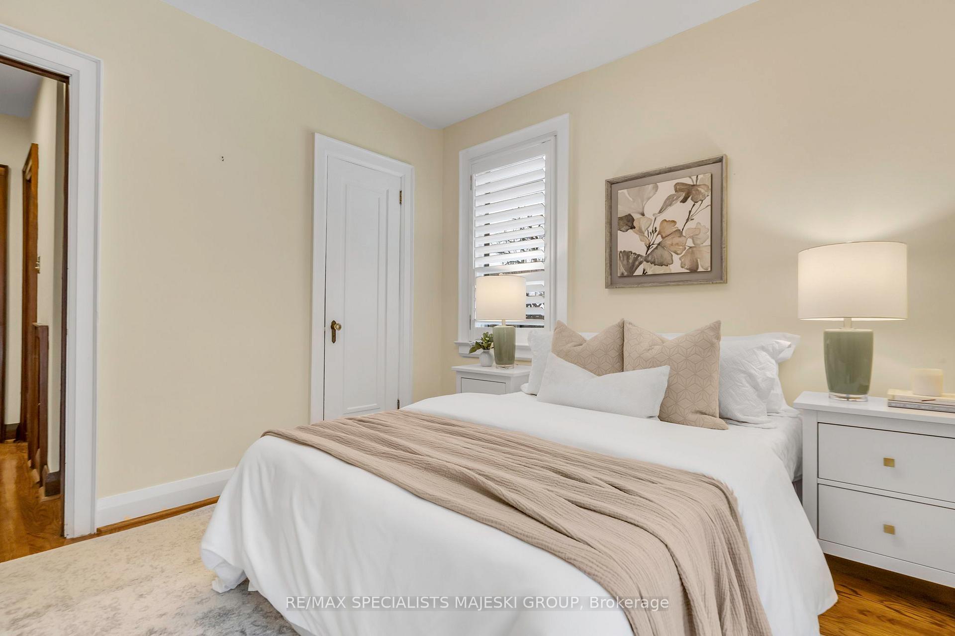 Photo 22 of 26 Stanley Avenue, Etobicoke, Mimico — HOMEH
