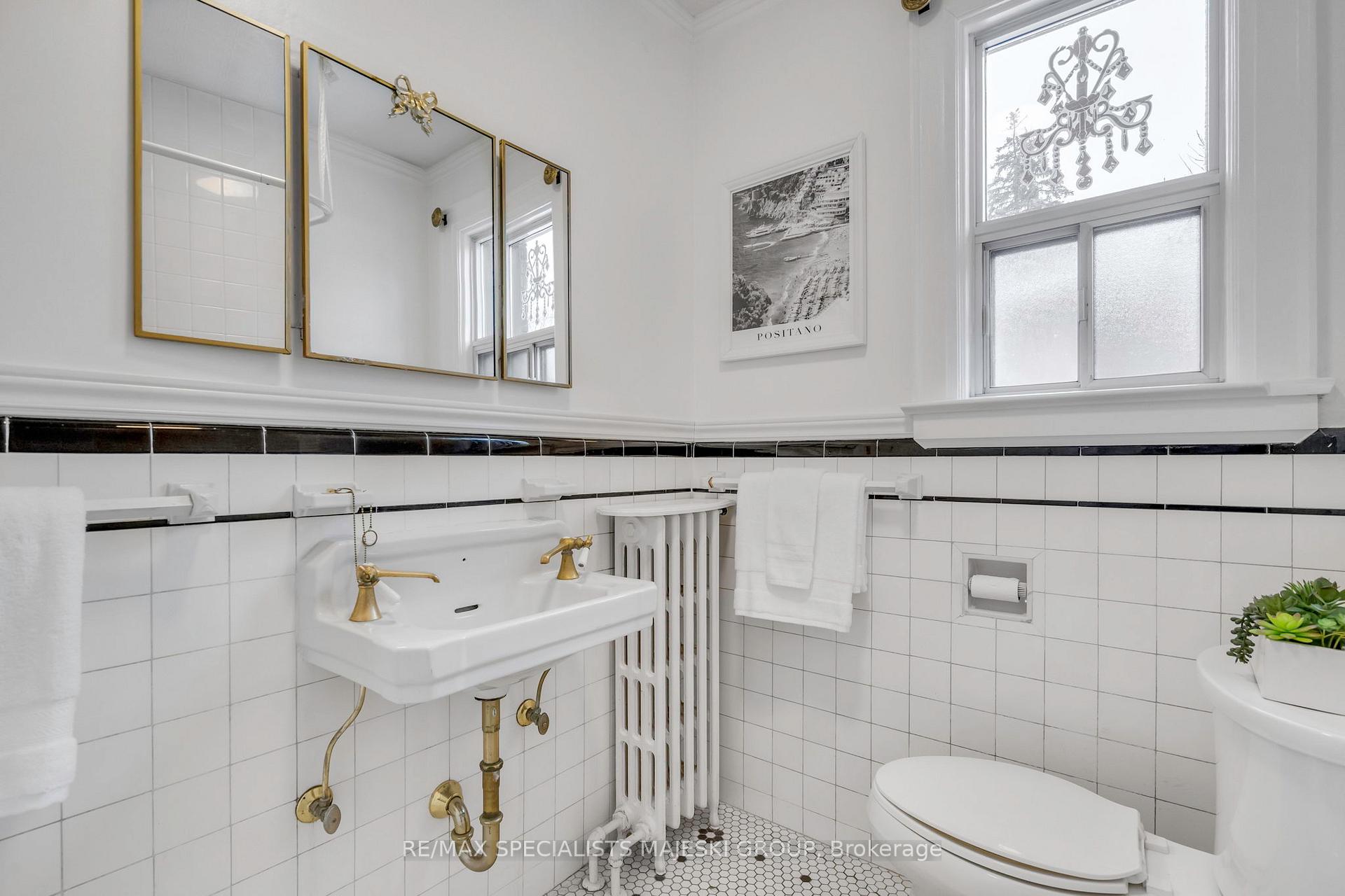 Photo 24 of 26 Stanley Avenue, Etobicoke, Mimico — HOMEH