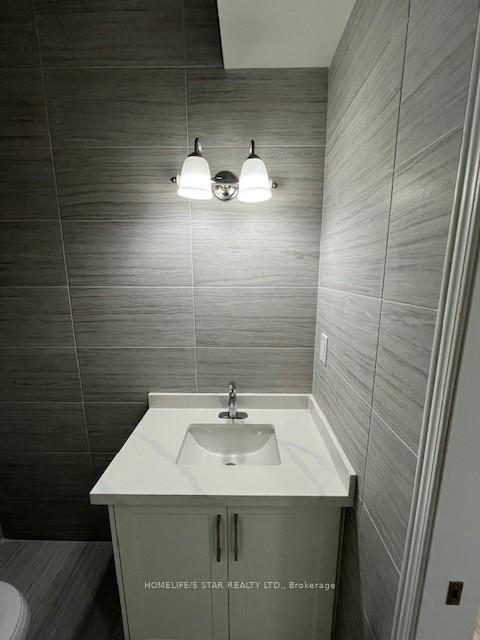 Photo 13 of Unit 2, 3003 Lake Shore Boulevard W, Etobicoke, New Toronto — HOMEH