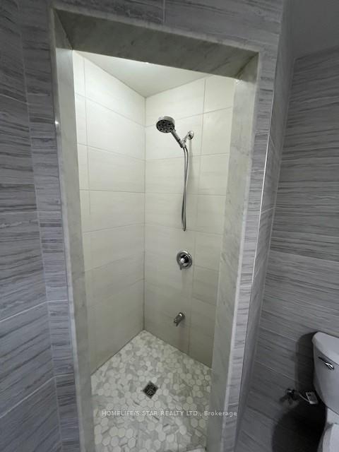 Photo 14 of Unit 2, 3003 Lake Shore Boulevard W, Etobicoke, New Toronto — HOMEH