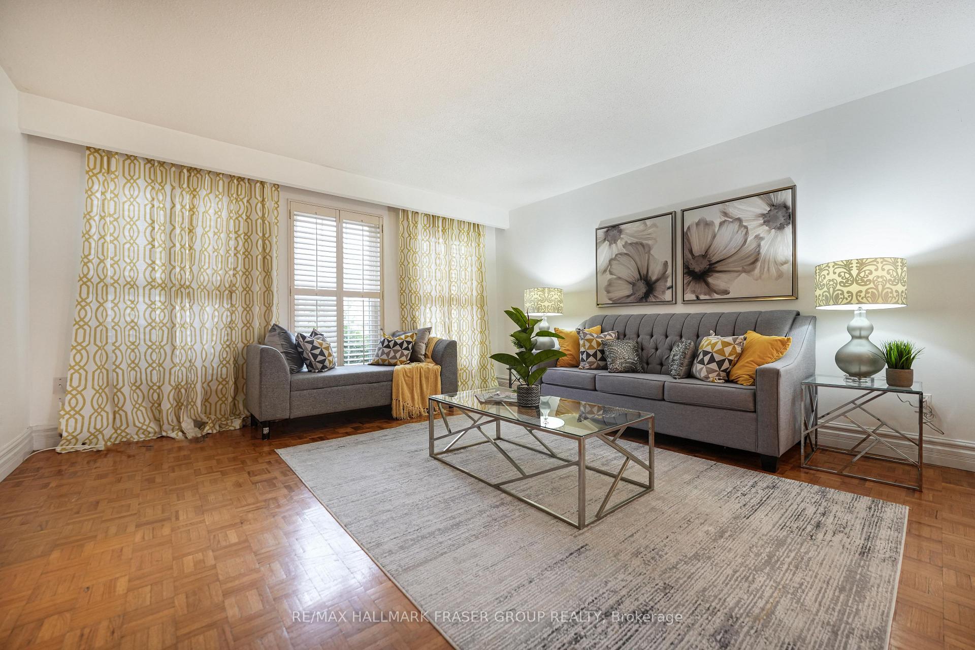 Photo 2 of 13 Pittmann Crescent, Ajax, South West — HOMEH