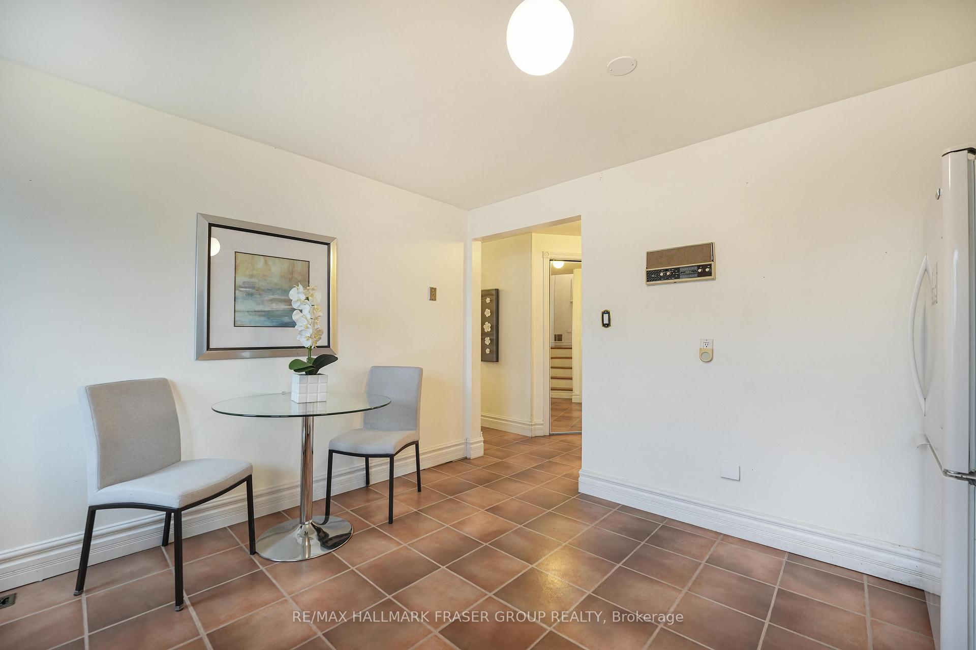 Photo 10 of 13 Pittmann Crescent, Ajax, South West — HOMEH