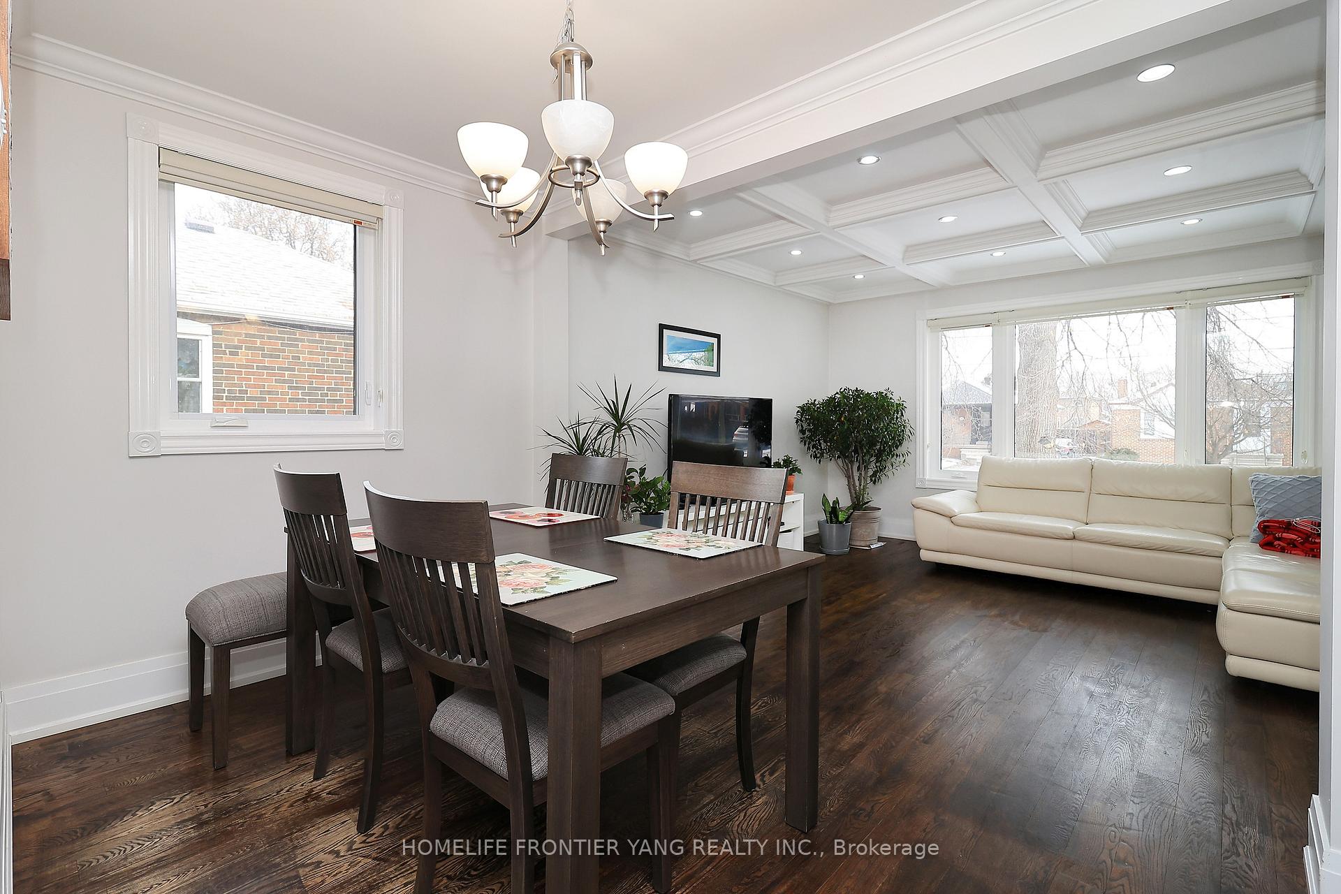 Photo 10 of 258 Aldercrest Road, Etobicoke, Alderwood — HOMEH