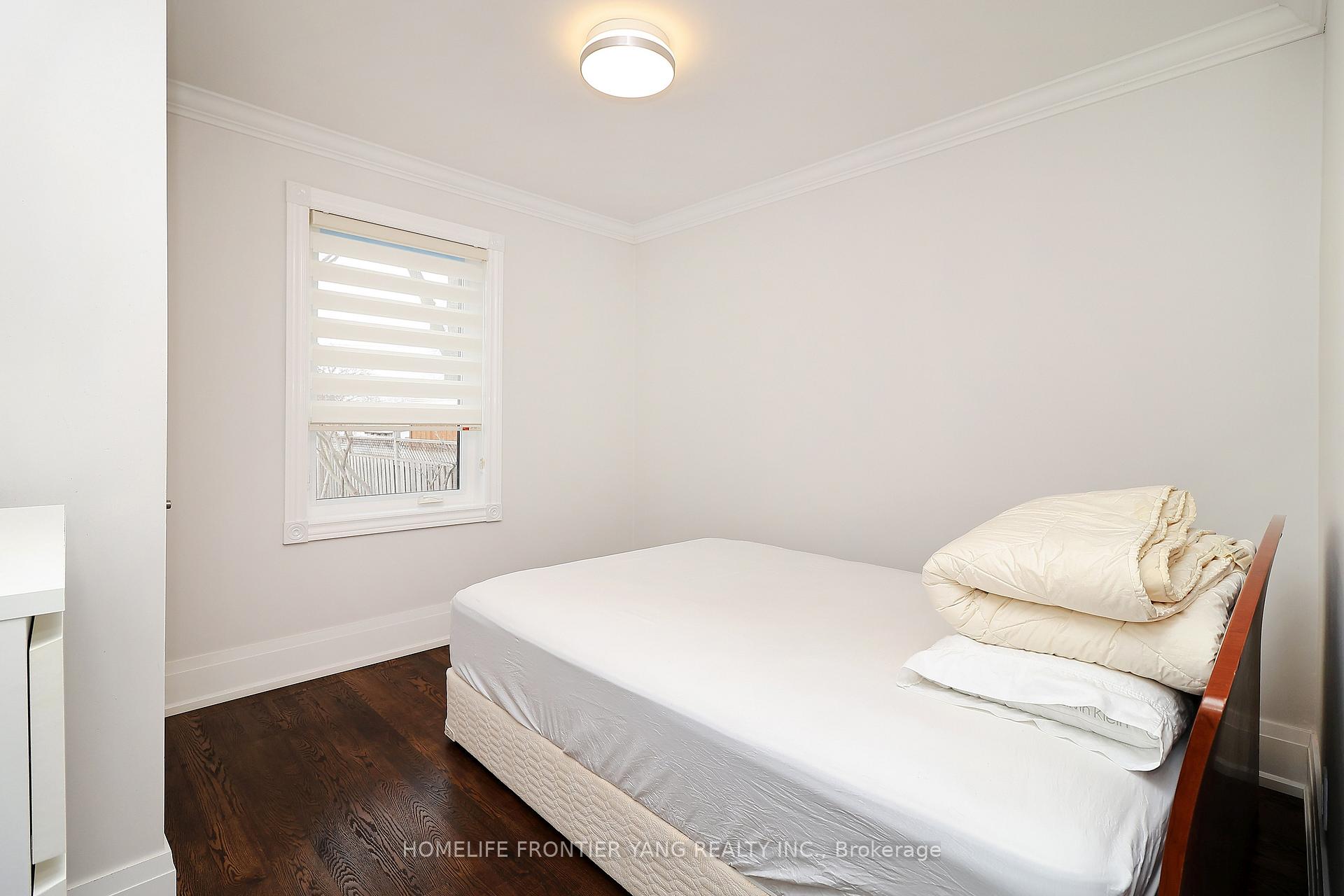 Photo 15 of 258 Aldercrest Road, Etobicoke, Alderwood — HOMEH