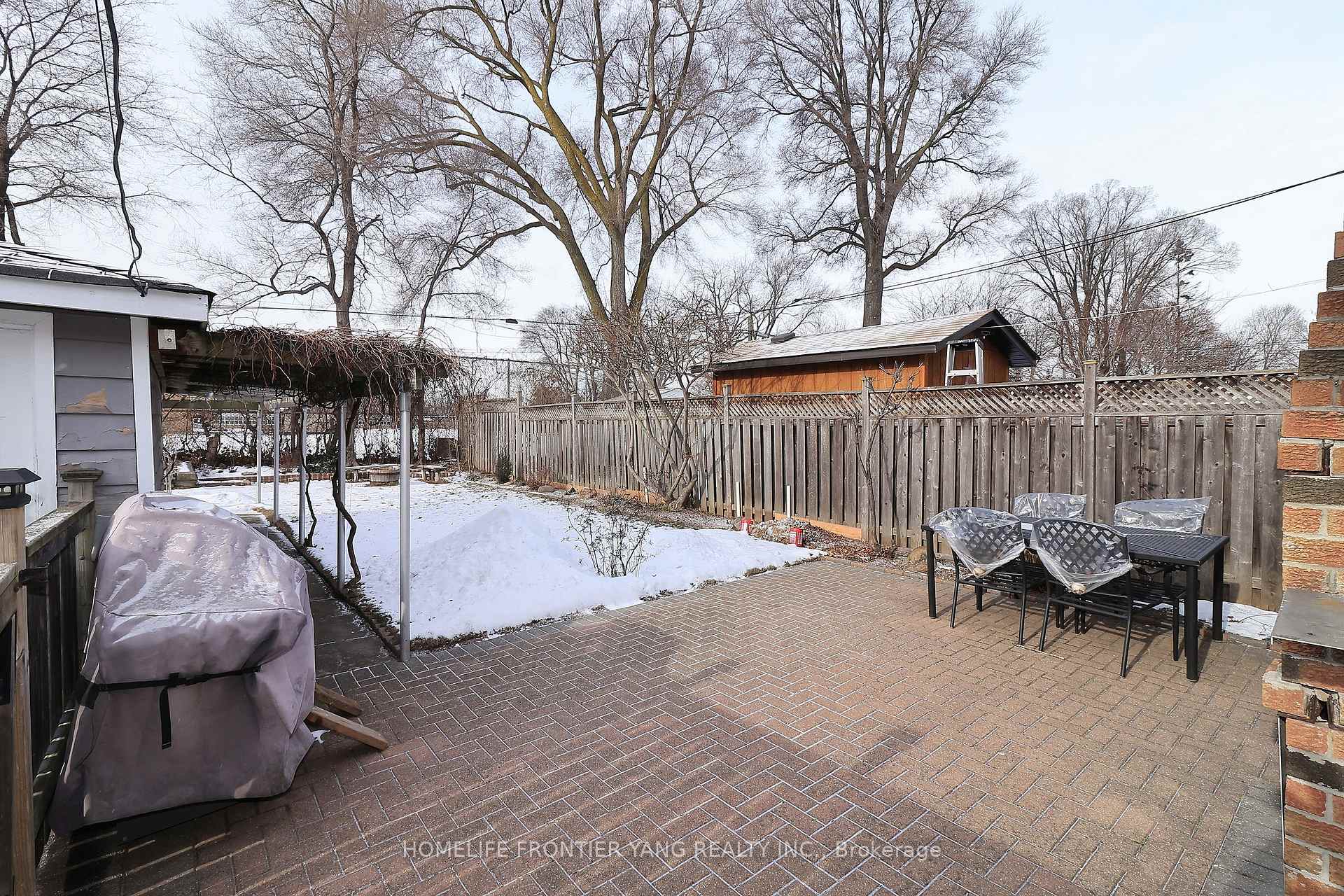 Photo 27 of 258 Aldercrest Road, Etobicoke, Alderwood — HOMEH