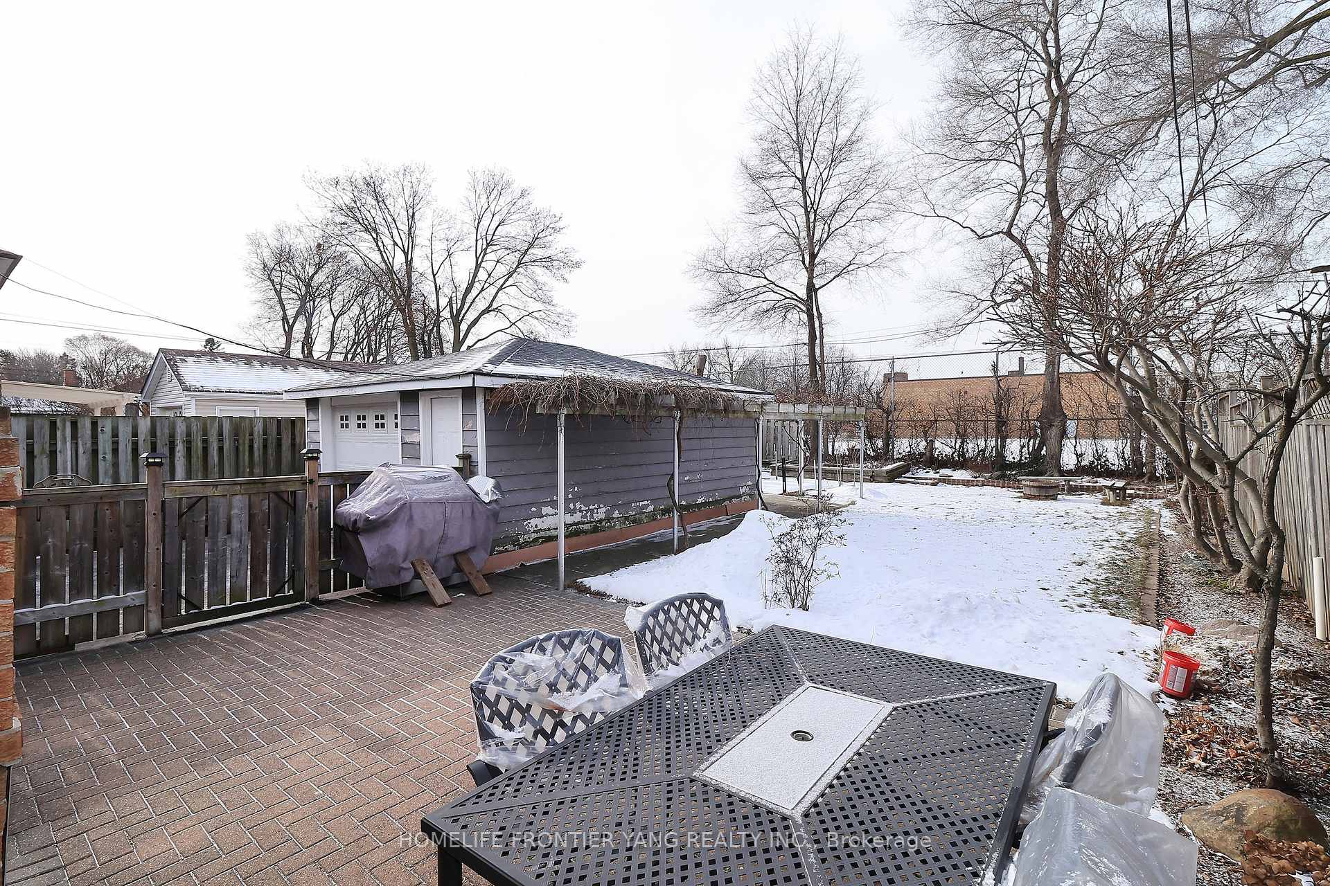 Photo 28 of 258 Aldercrest Road, Etobicoke, Alderwood — HOMEH