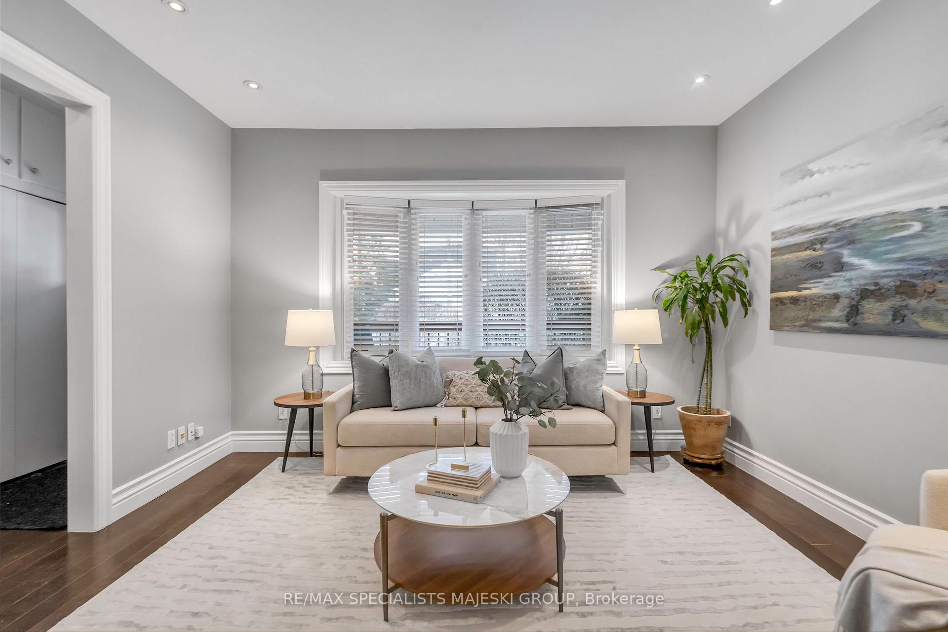 Photo 6 of 34 Cavell Avenue, Etobicoke, Mimico — HOMEH