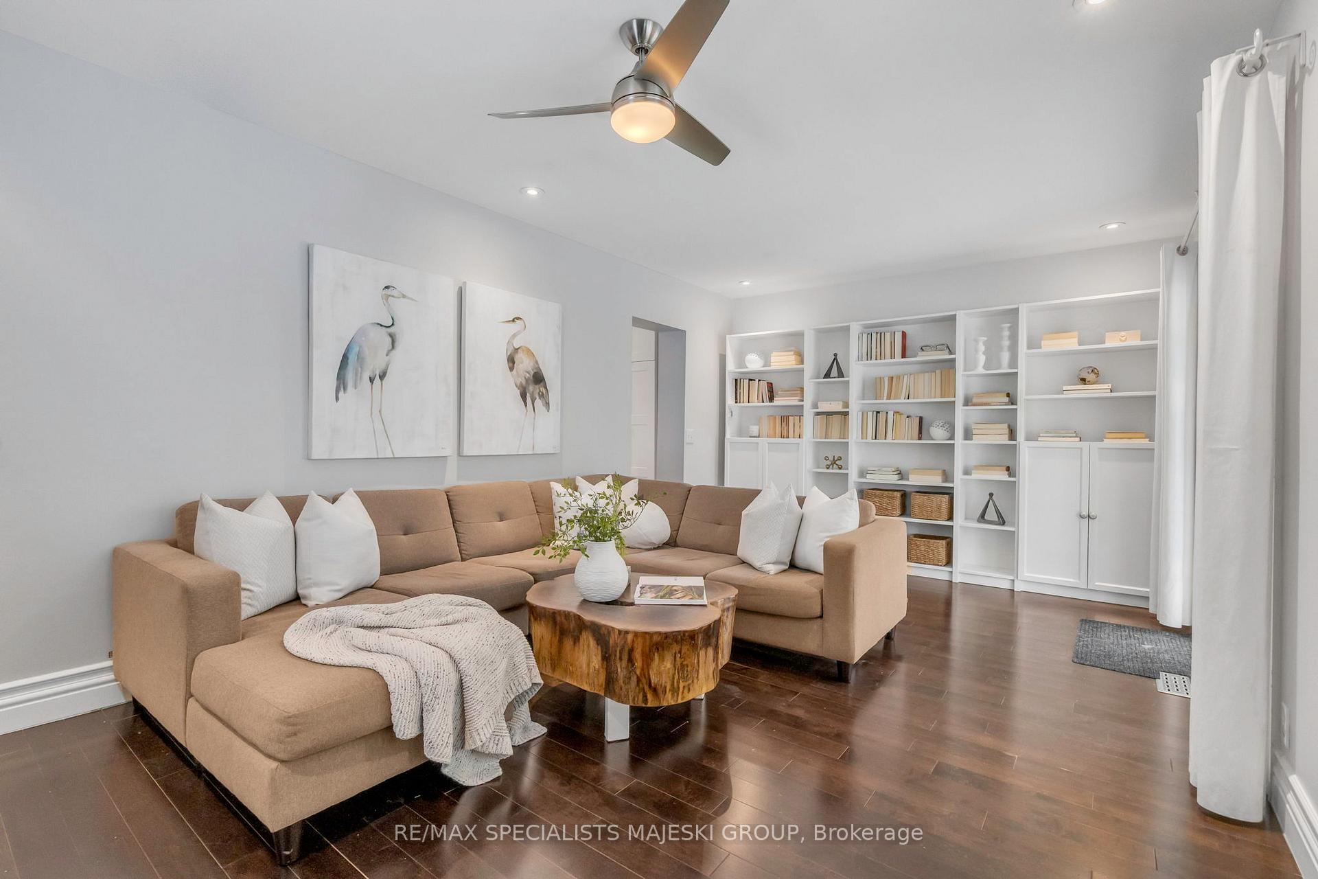 Photo 19 of 34 Cavell Avenue, Etobicoke, Mimico — HOMEH