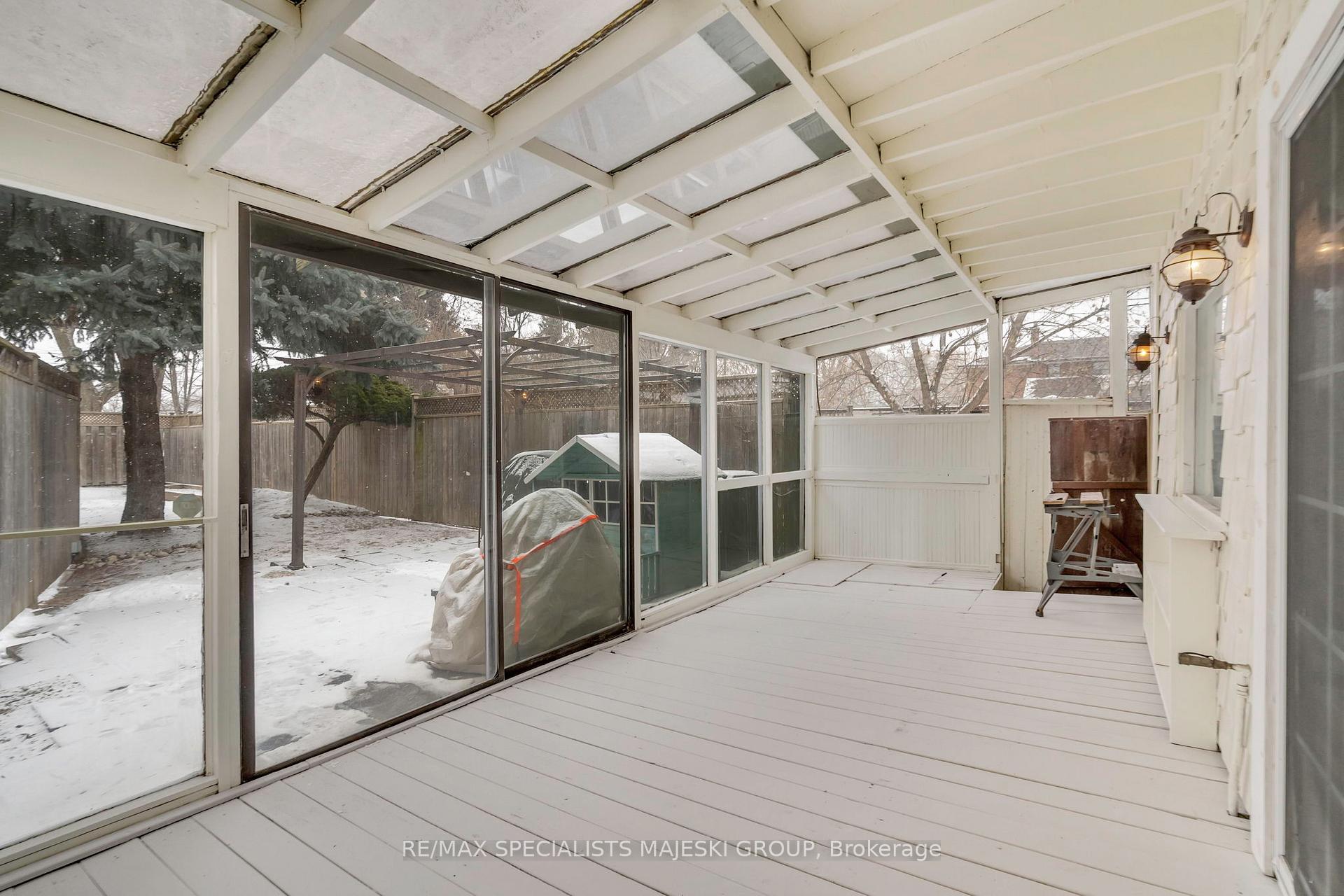 Photo 20 of 34 Cavell Avenue, Etobicoke, Mimico — HOMEH