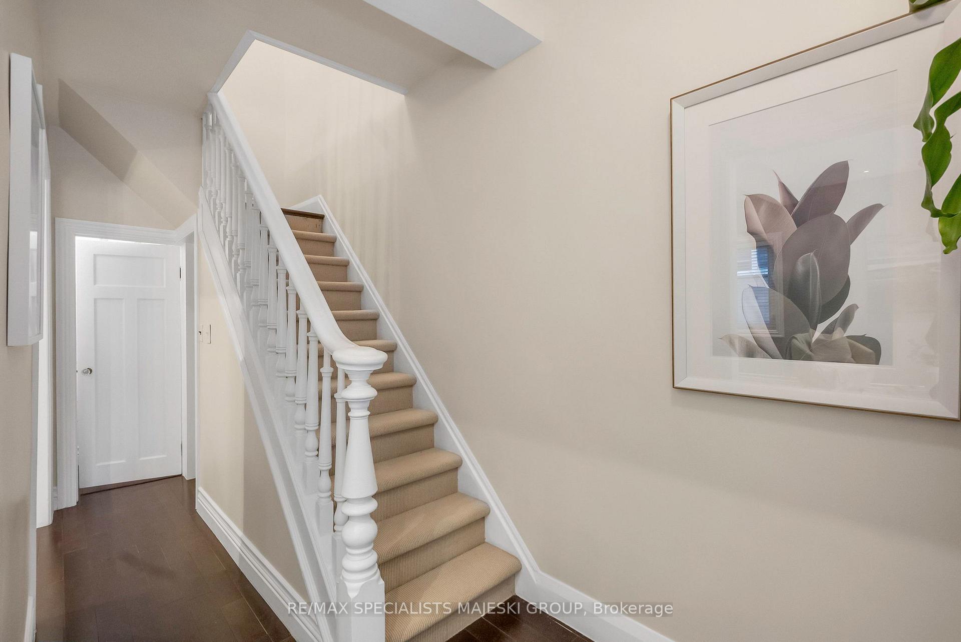 Photo 22 of 34 Cavell Avenue, Etobicoke, Mimico — HOMEH