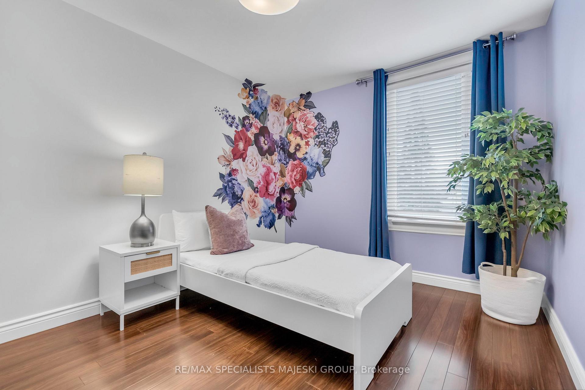 Photo 28 of 34 Cavell Avenue, Etobicoke, Mimico — HOMEH