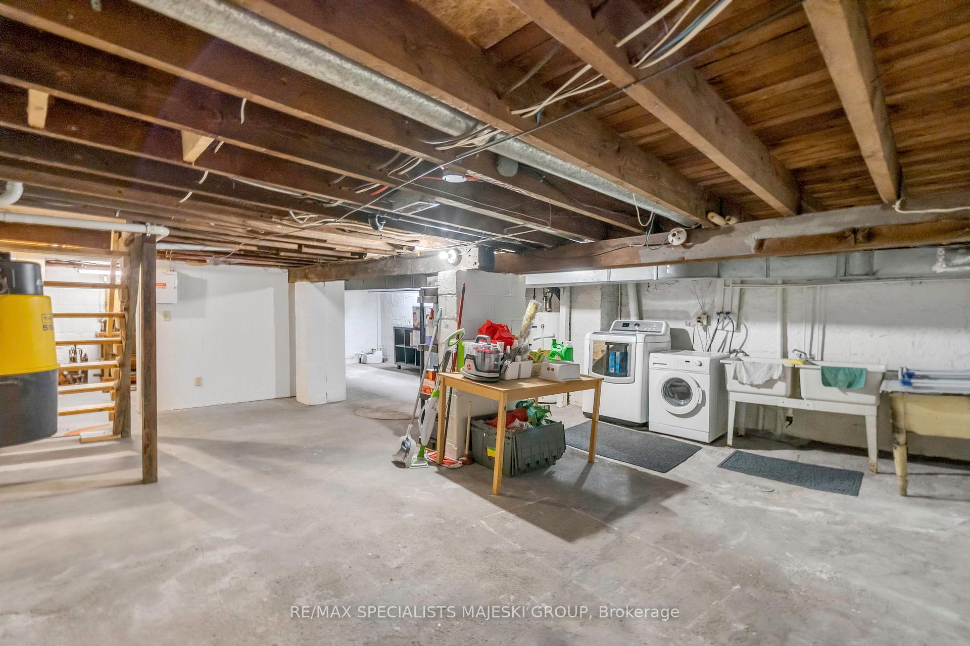 Photo 35 of 34 Cavell Avenue, Etobicoke, Mimico — HOMEH