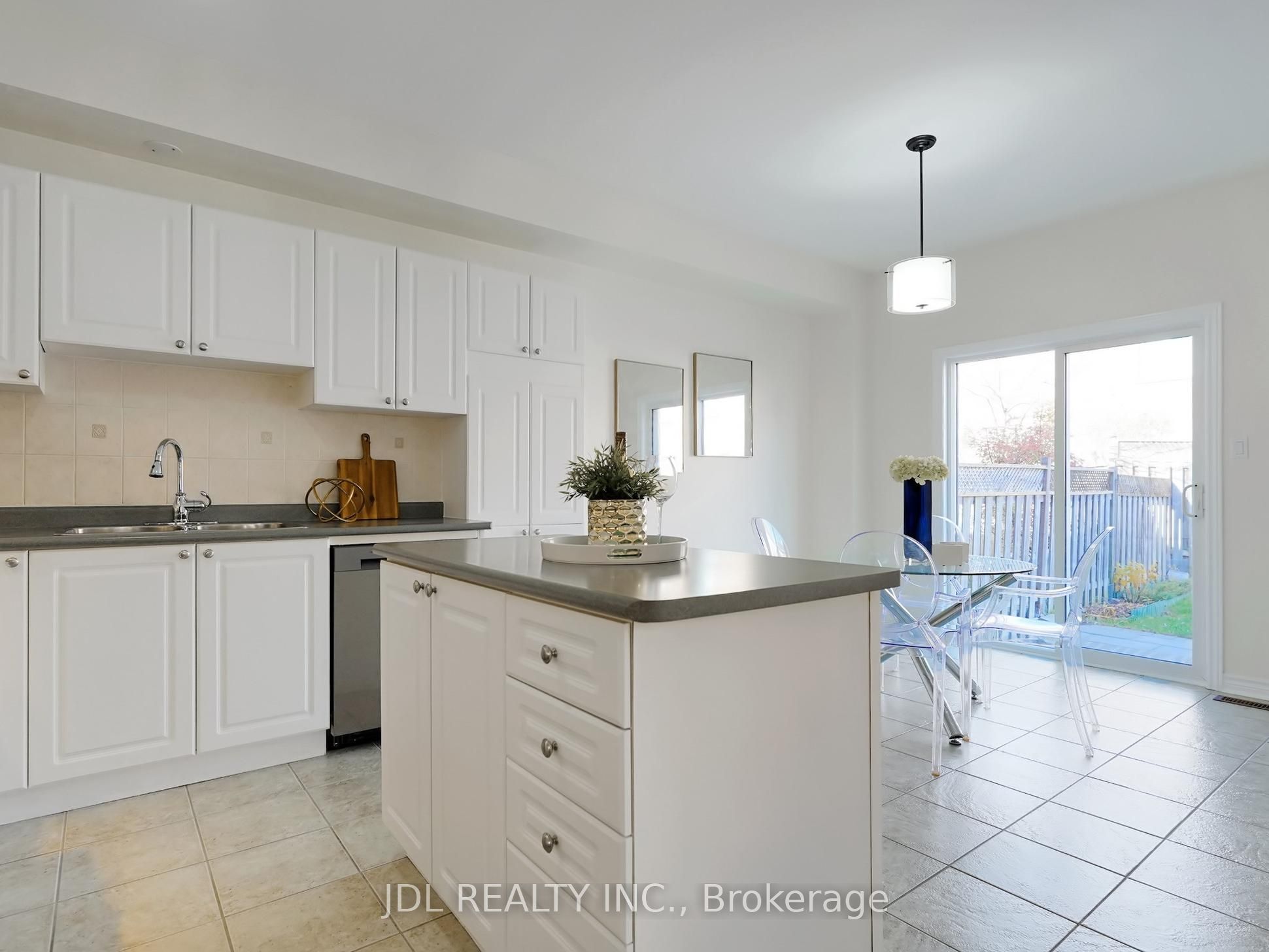 Photo 54 of 14 Miramar Drive, Markham, Greensborough — HOMEH