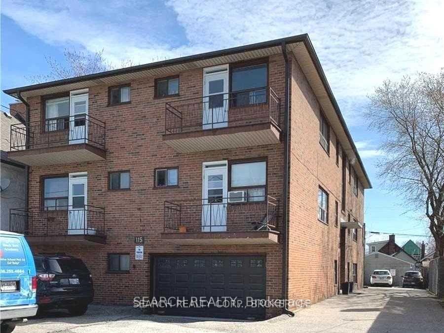 Photo 1 of Unit 4, 115 Eighth Street, Etobicoke, New Toronto — HOMEH