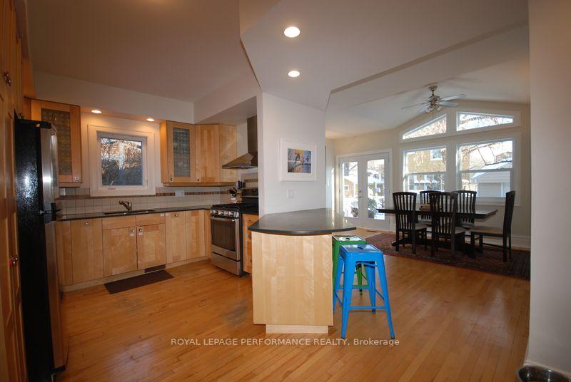 Photo 3 of 221 Cowley Avenue, Ottawa, Ottawa West/Tunneys Pasture — HOMEH