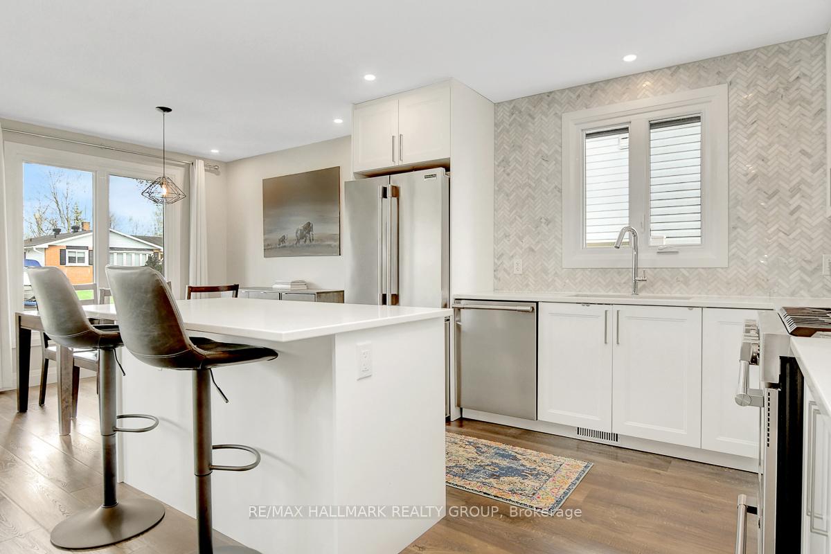 Photo 15 of 2216 Fillmore Crescent, Ottawa, Beacon Hill North — HOMEH