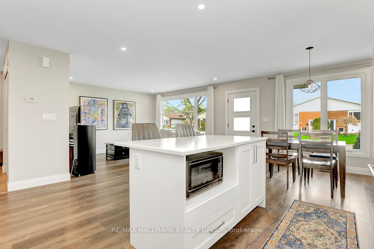 Photo 16 of 2216 Fillmore Crescent, Ottawa, Beacon Hill North — HOMEH