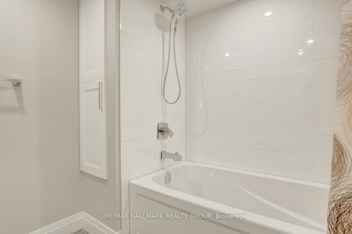 Photo 38 of 2216 Fillmore Crescent, Ottawa, Beacon Hill North — HOMEH