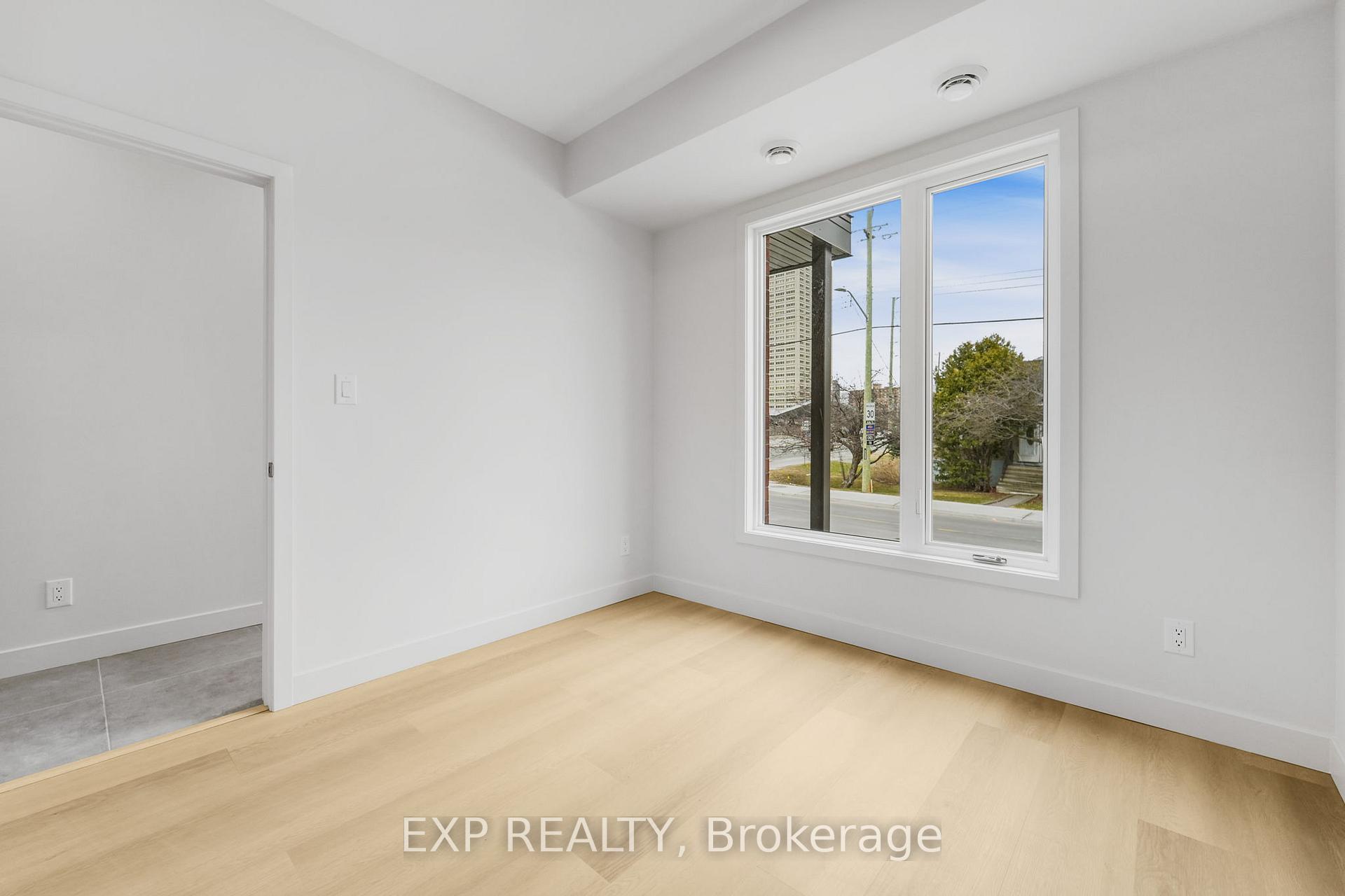 Photo 10 of Unit B, 2 Caroline Avenue, Ottawa, Ottawa West — HOMEH