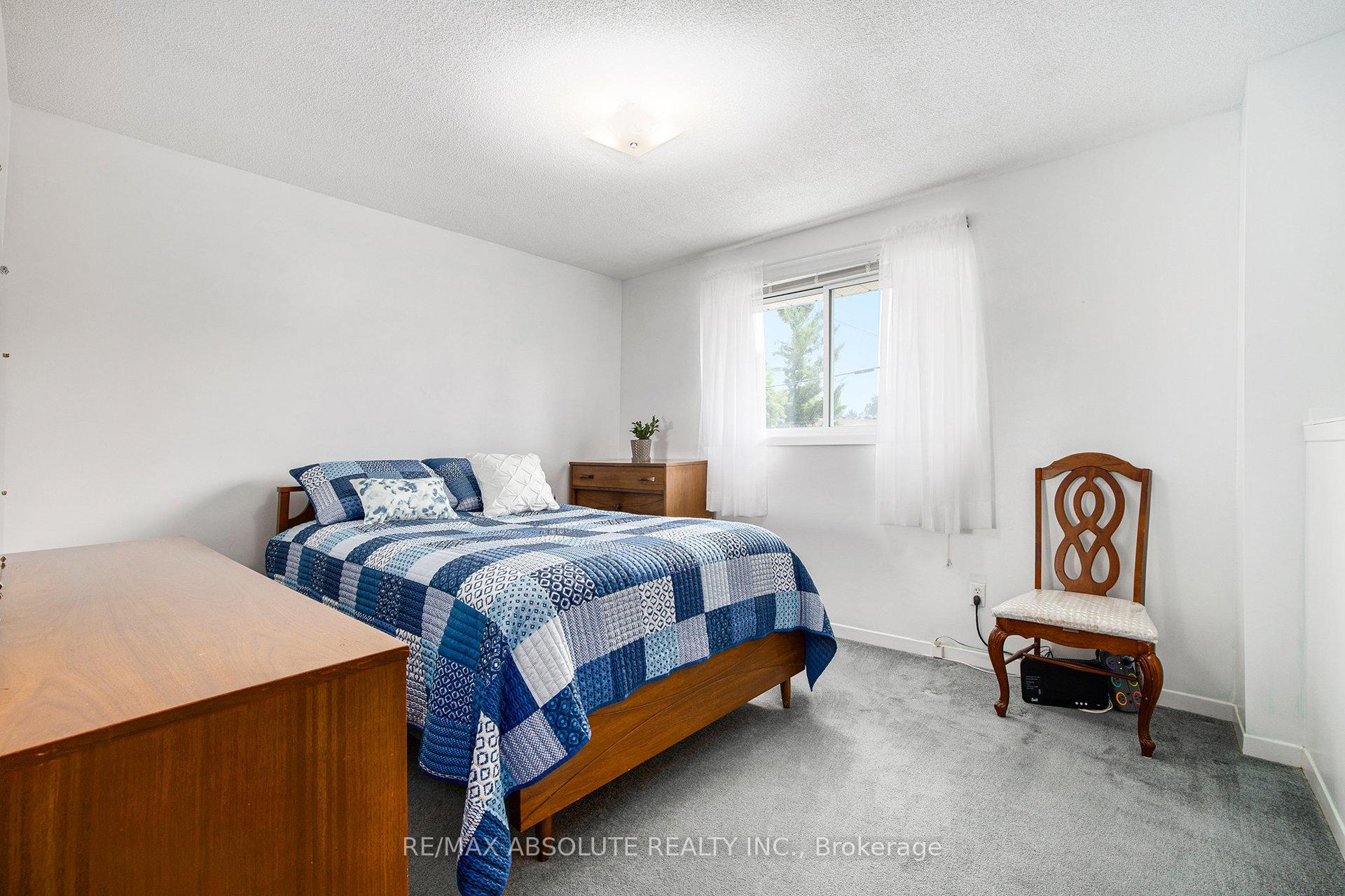 Photo 11 of 99 Edward Street S, Arnprior — HOMEH