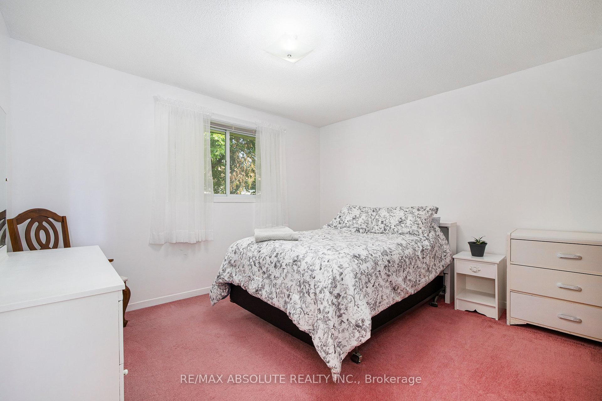 Photo 13 of 99 Edward Street S, Arnprior — HOMEH