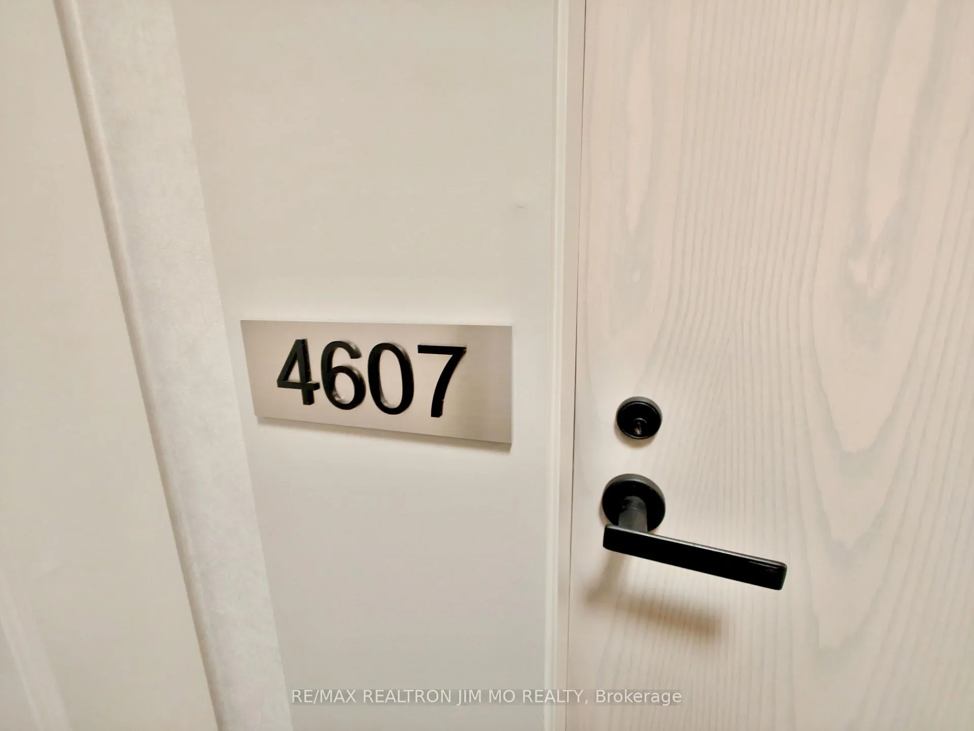 Photo 2 of Unit 4607, 8 Interchange Way, Vaughan, Vaughan Corporate Centre — HOMEH
