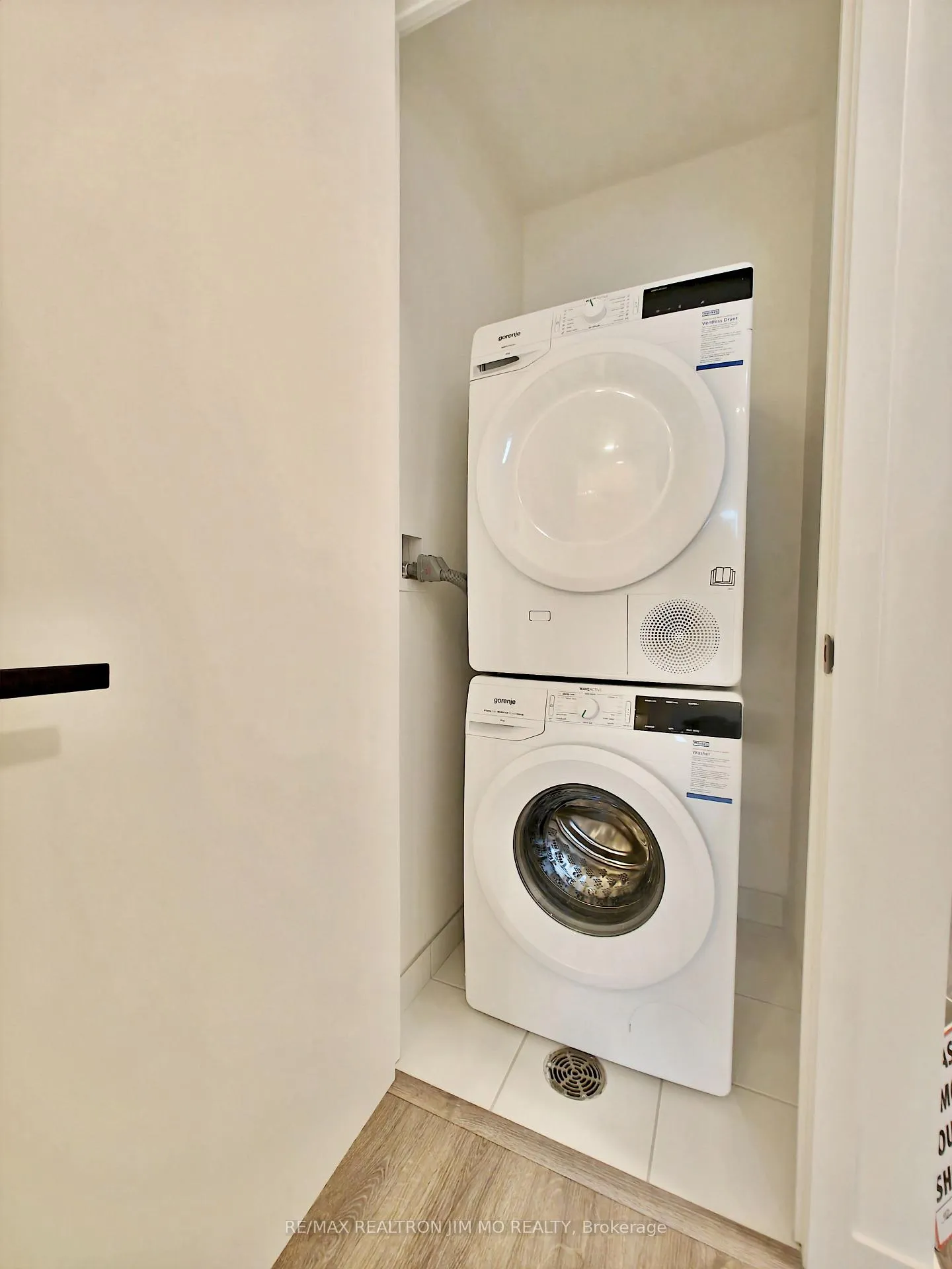 Photo 14 of Unit 4607, 8 Interchange Way, Vaughan, Vaughan Corporate Centre — HOMEH