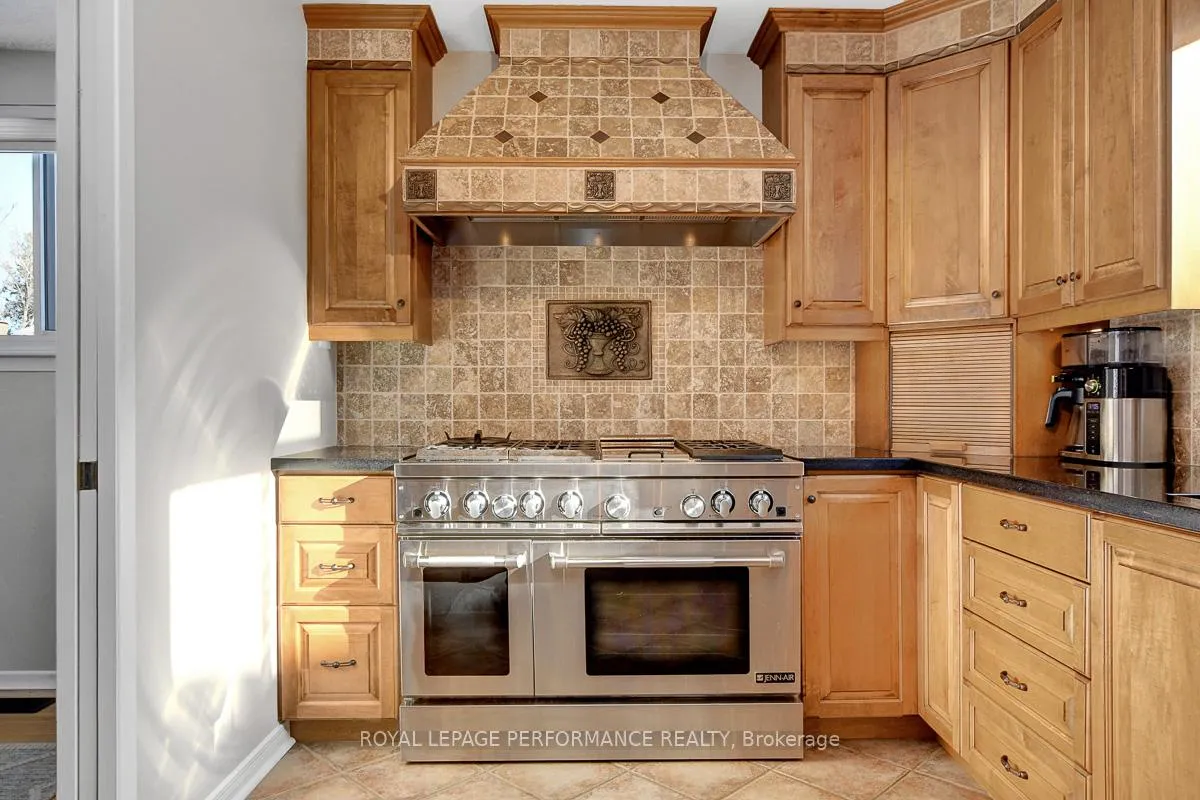 Photo 20 of 2 Woodburn Drive, Ottawa, Blackburn Hamlet — HOMEH