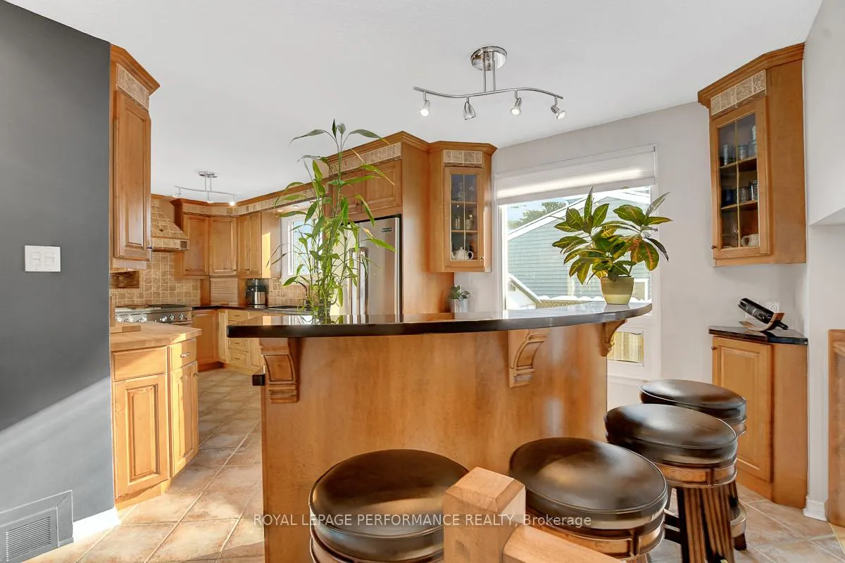 Photo 28 of 2 Woodburn Drive, Ottawa, Blackburn Hamlet — HOMEH