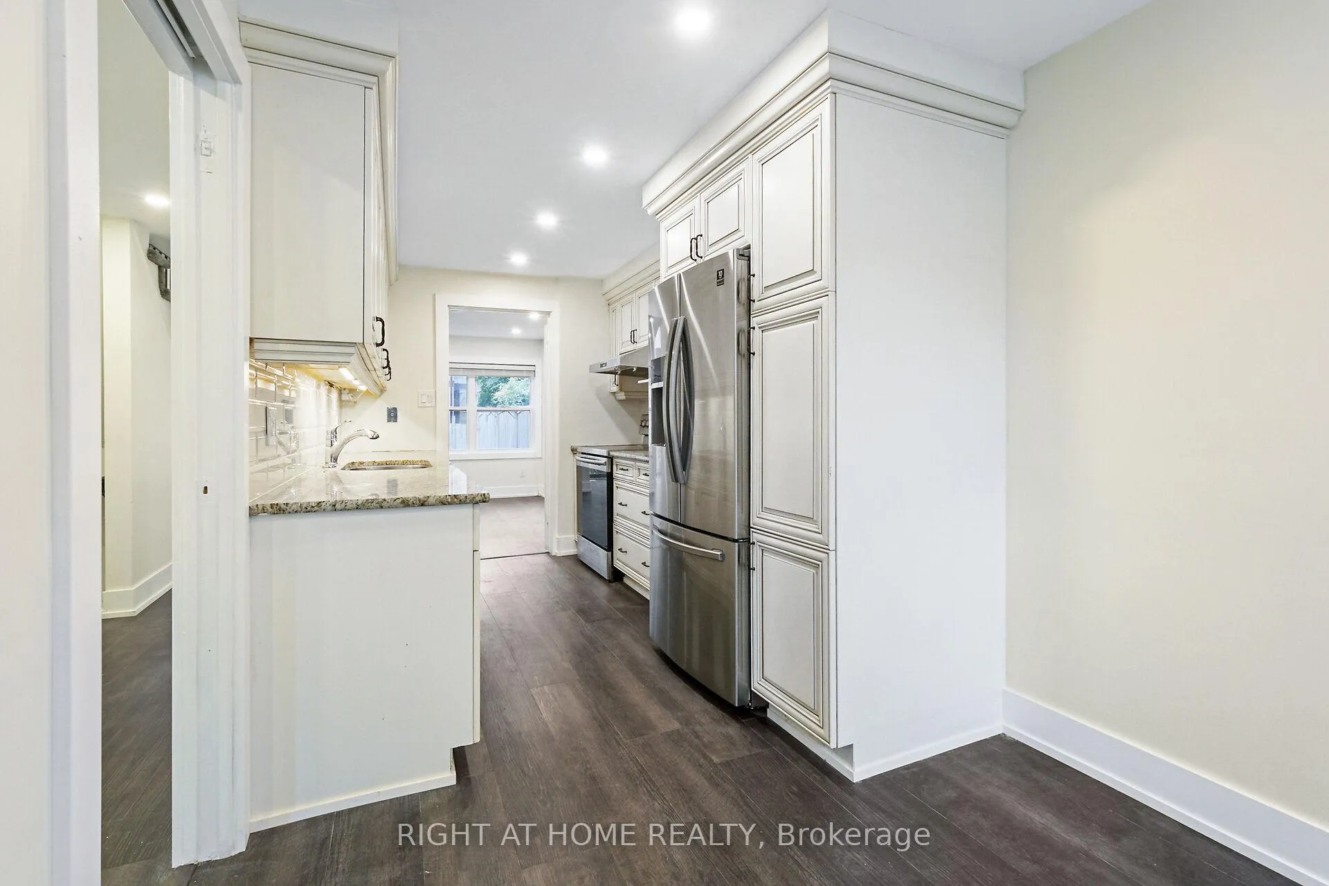 Photo 45 of 2833 Springland Drive, Ottawa, Mooneys Bay/Riverside Park — HOMEH