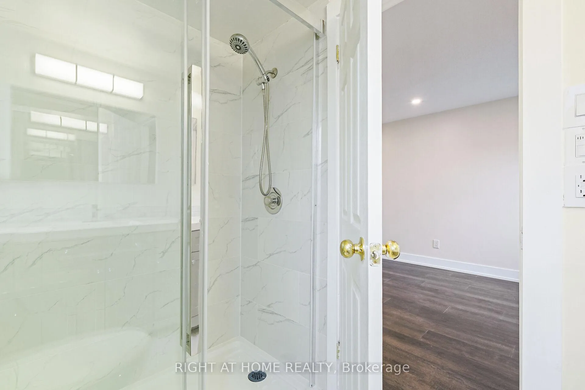 Photo 92 of 2833 Springland Drive, Ottawa, Mooneys Bay/Riverside Park — HOMEH