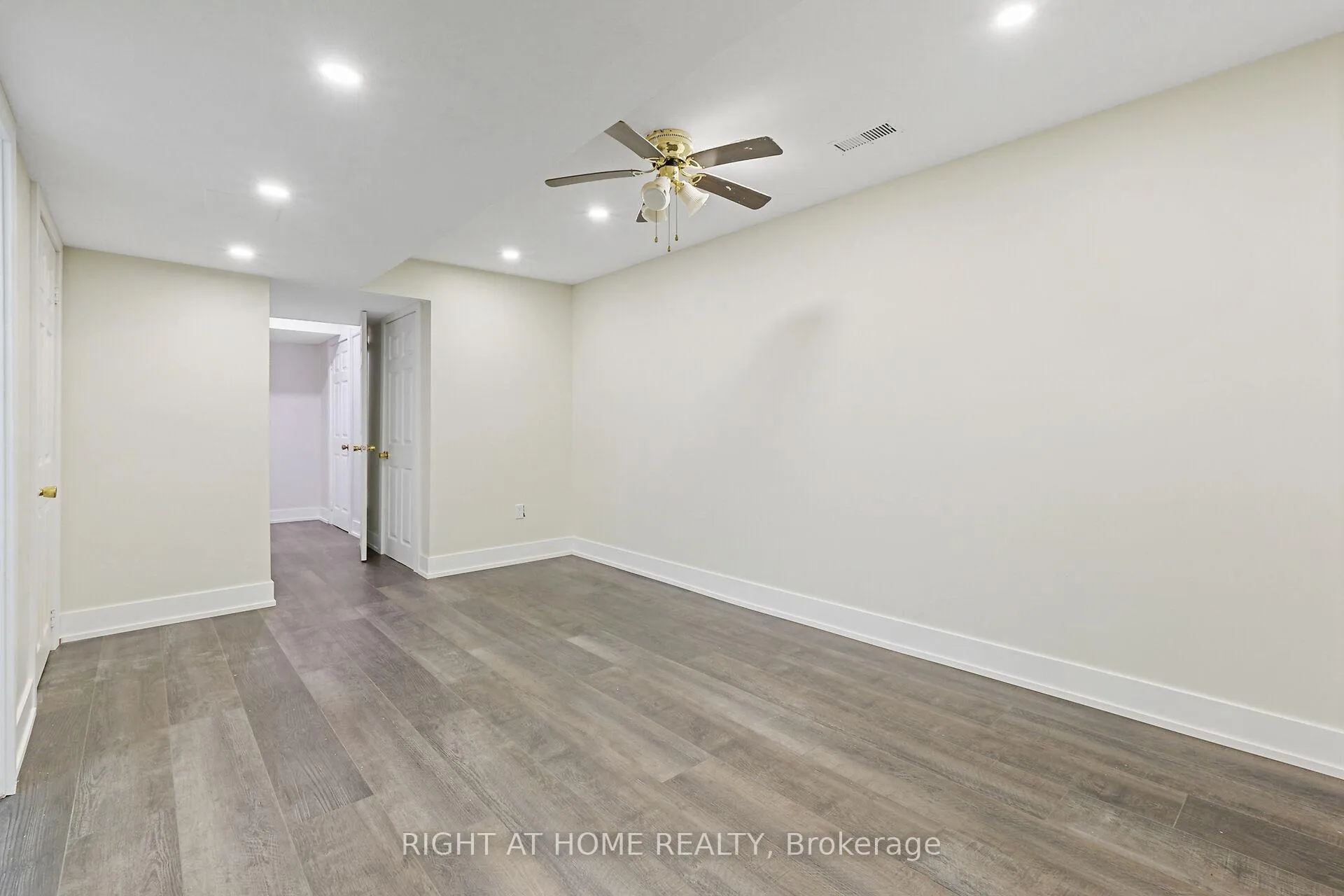 Photo 97 of 2833 Springland Drive, Ottawa, Mooneys Bay/Riverside Park — HOMEH