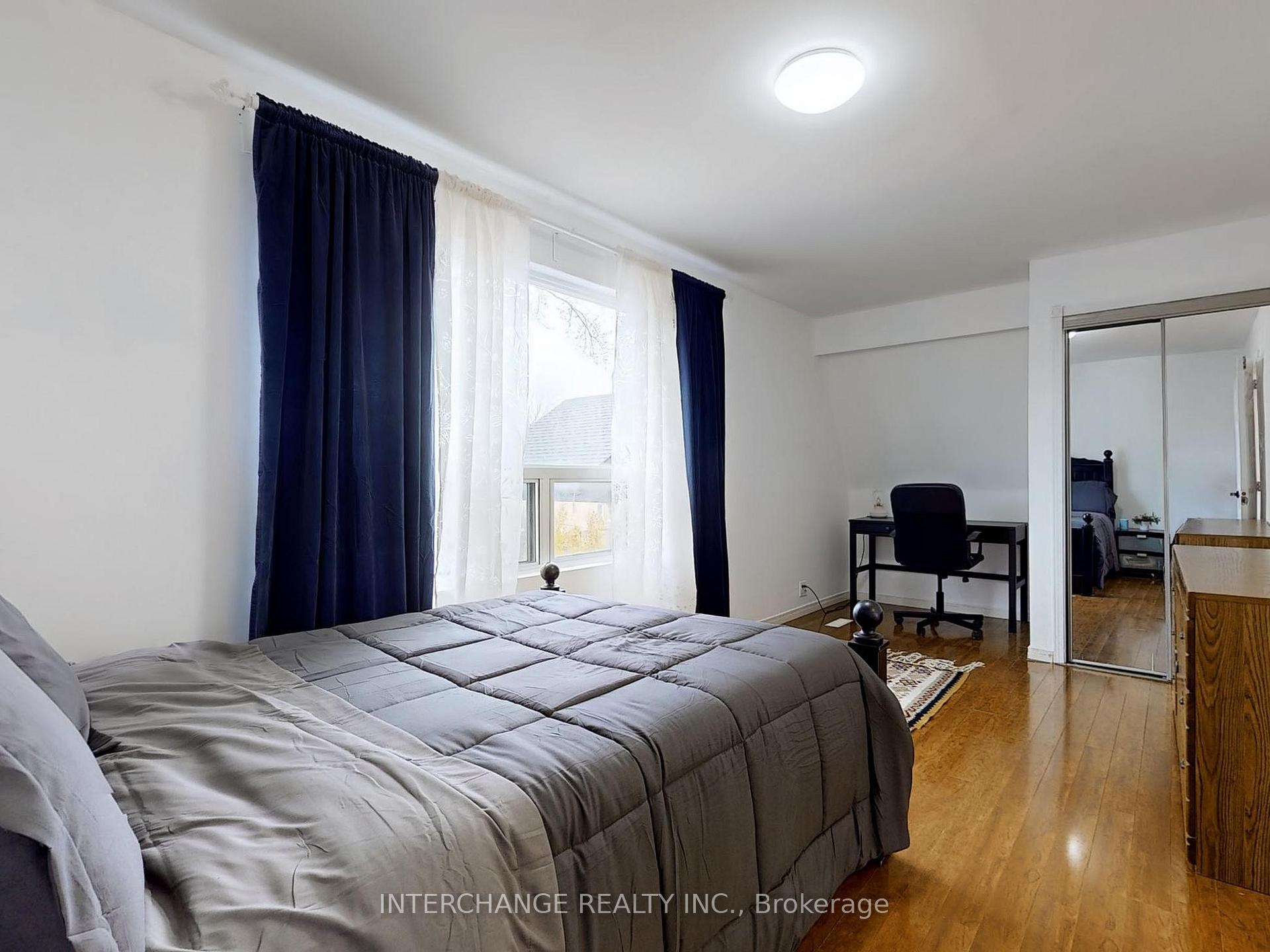 Photo 23 of 61 Gort Avenue, Etobicoke, Alderwood — HOMEH