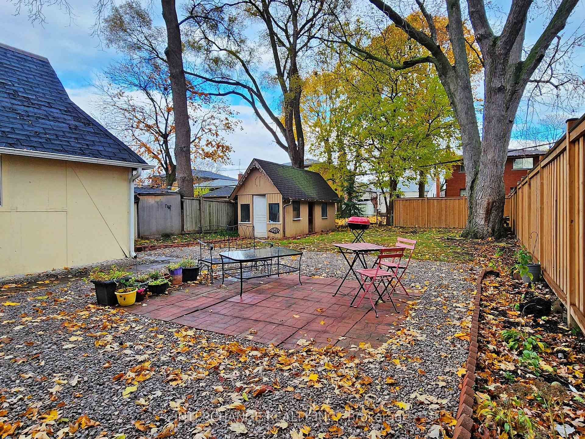 Photo 34 of 61 Gort Avenue, Etobicoke, Alderwood — HOMEH