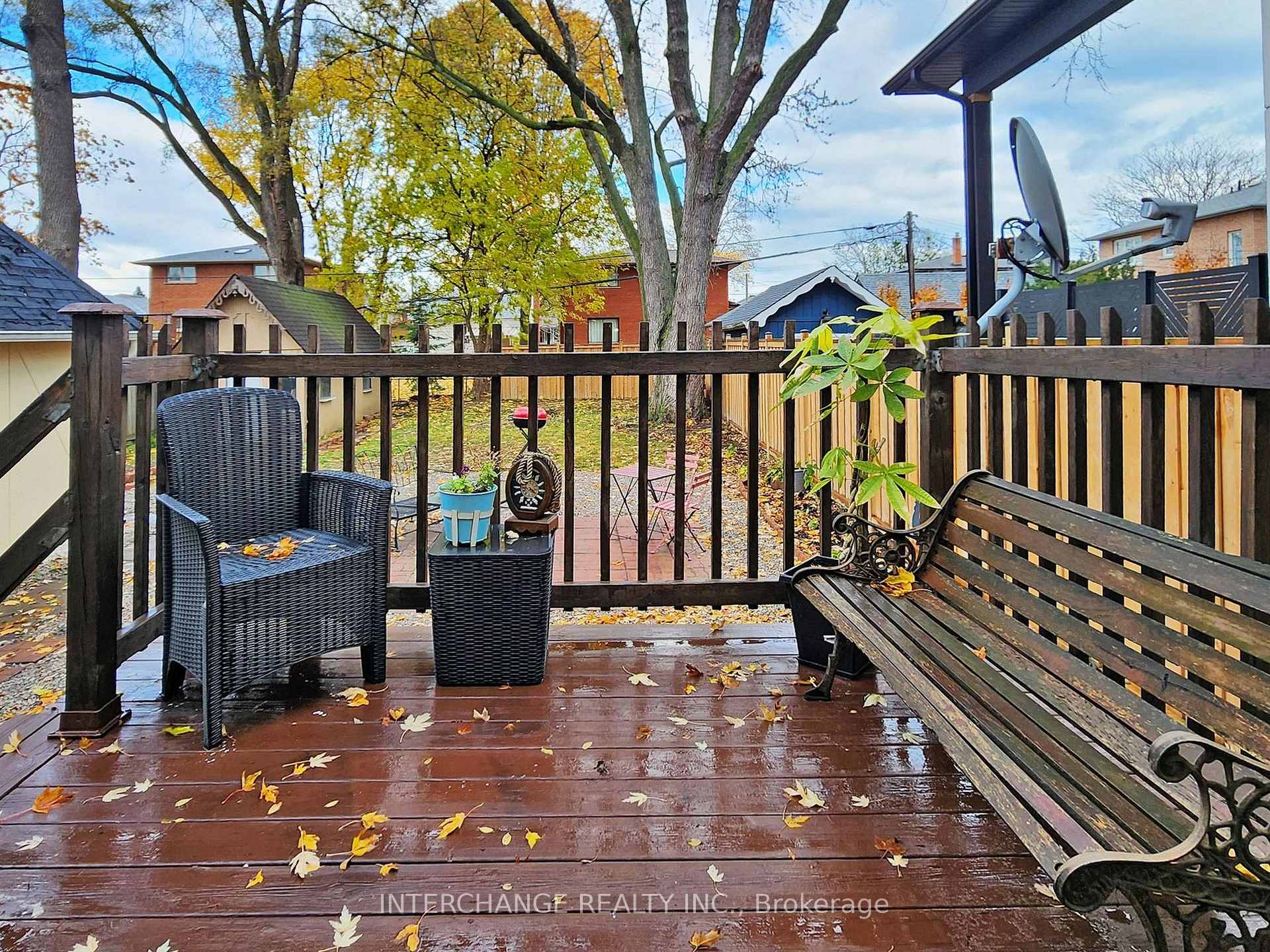 Photo 35 of 61 Gort Avenue, Etobicoke, Alderwood — HOMEH