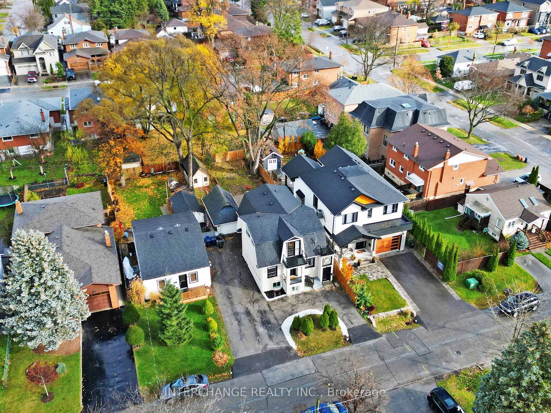 Photo 37 of 61 Gort Avenue, Etobicoke, Alderwood — HOMEH