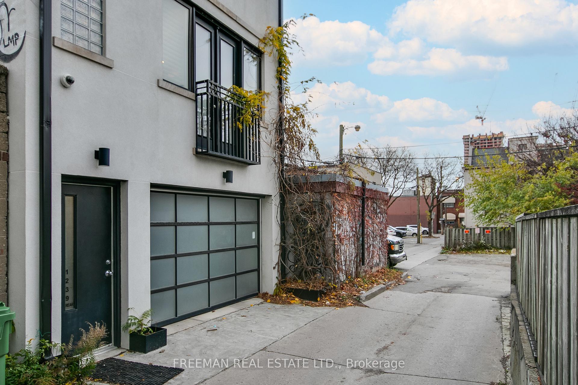Front of Unit Rear, 1239 Bloor Street W