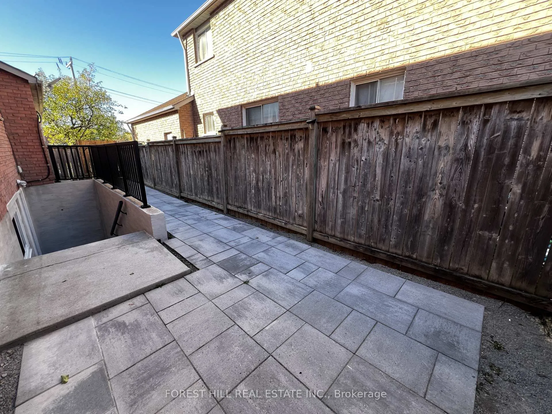 Photo 13 of Unit LOWER, 181 Johnson Street, Barrie, Grove East — HOMEH