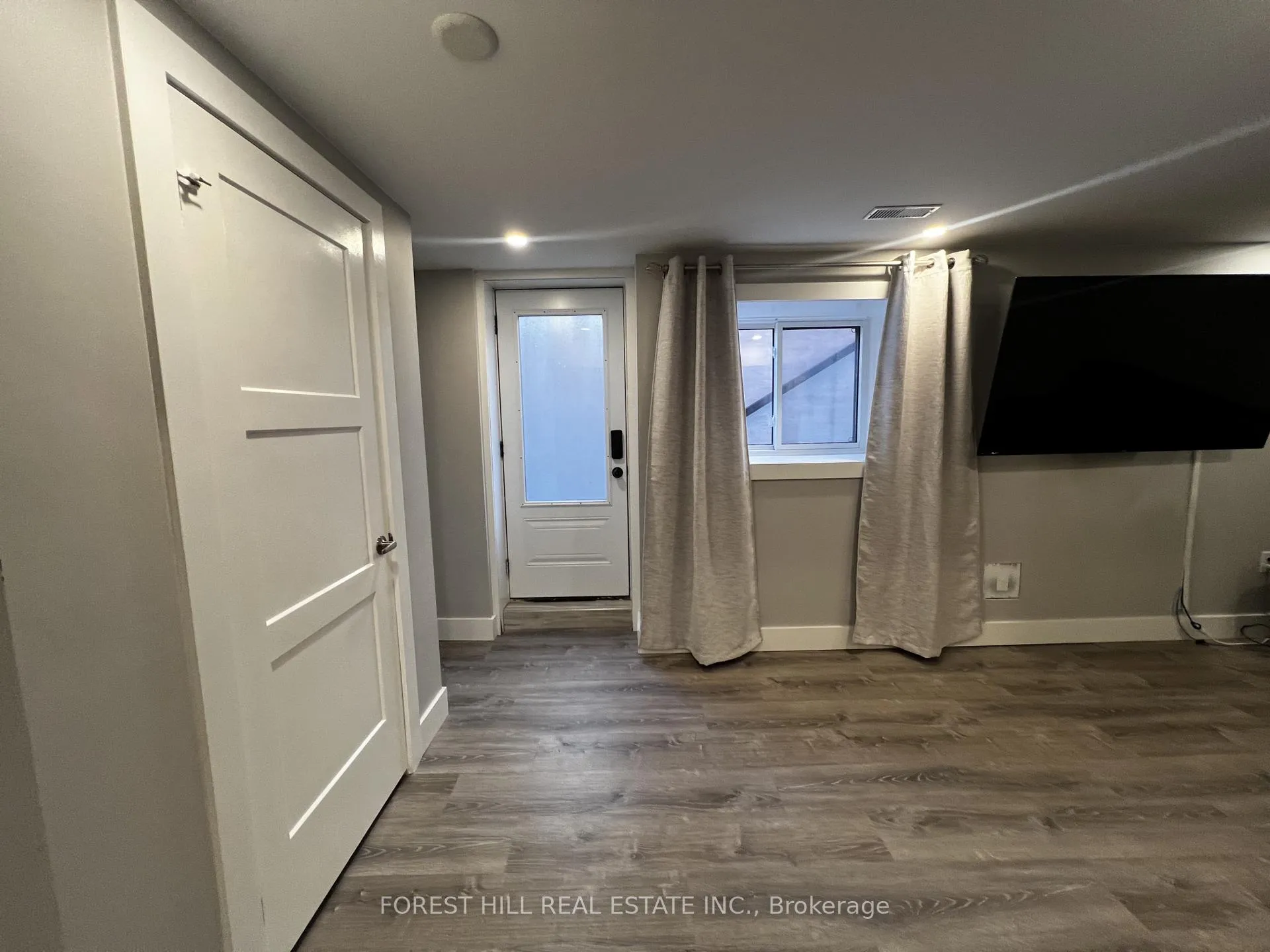 Photo 23 of Unit LOWER, 181 Johnson Street, Barrie, Grove East — HOMEH