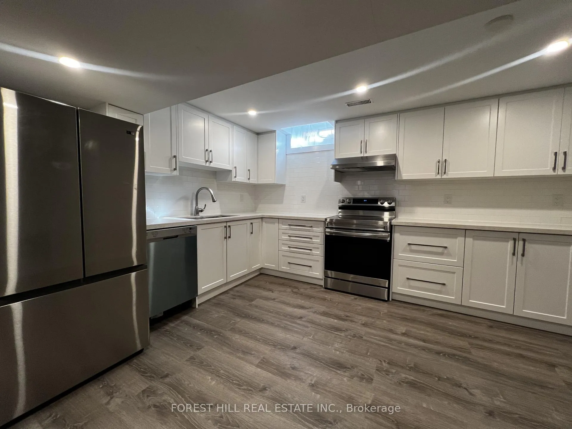 Photo 43 of Unit LOWER, 181 Johnson Street, Barrie, Grove East — HOMEH
