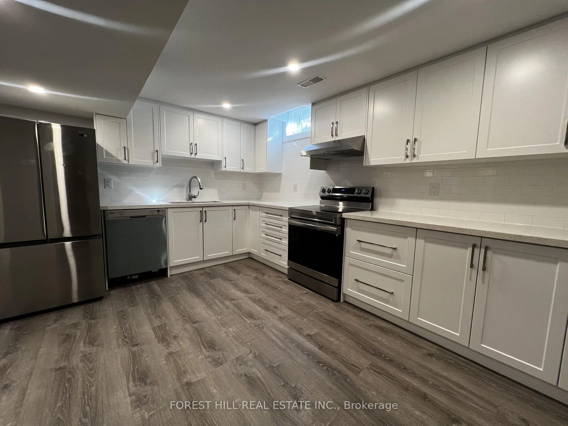 Photo 42 of Unit LOWER, 181 Johnson Street, Barrie, Grove East — HOMEH