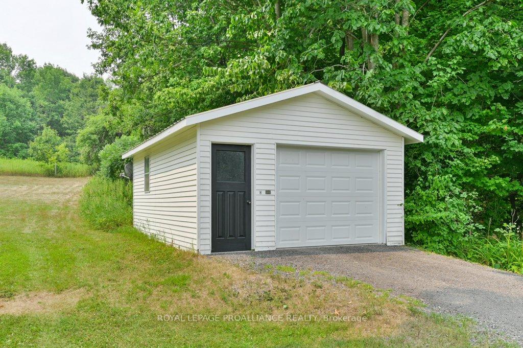 Photo 11 of 39 Palmateer Road, Tweed, Hungerford (Twp) — HOMEH