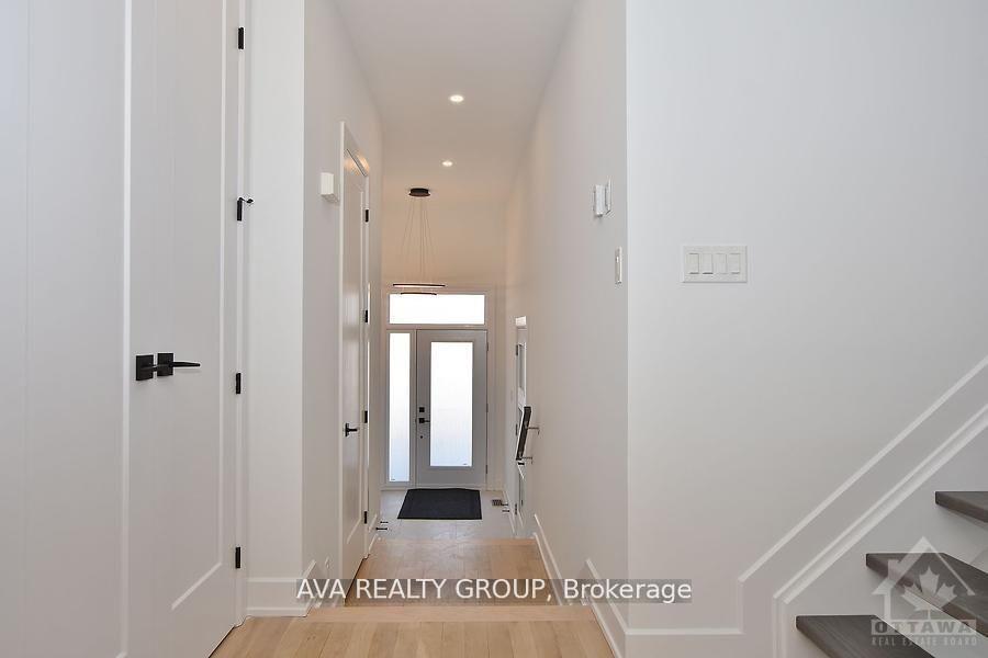 Photo 5 of 18 Gould Street, Ottawa, Ottawa West/Tunneys Pasture — HOMEH