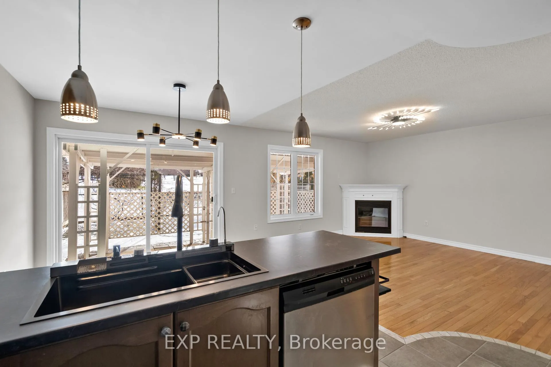 Photo 19 of 7 Wallwark Street, Aurora, Bayview Northeast — HOMEH
