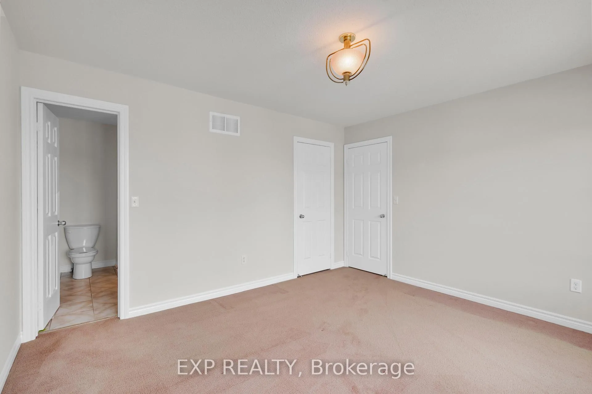 Photo 26 of 7 Wallwark Street, Aurora, Bayview Northeast — HOMEH