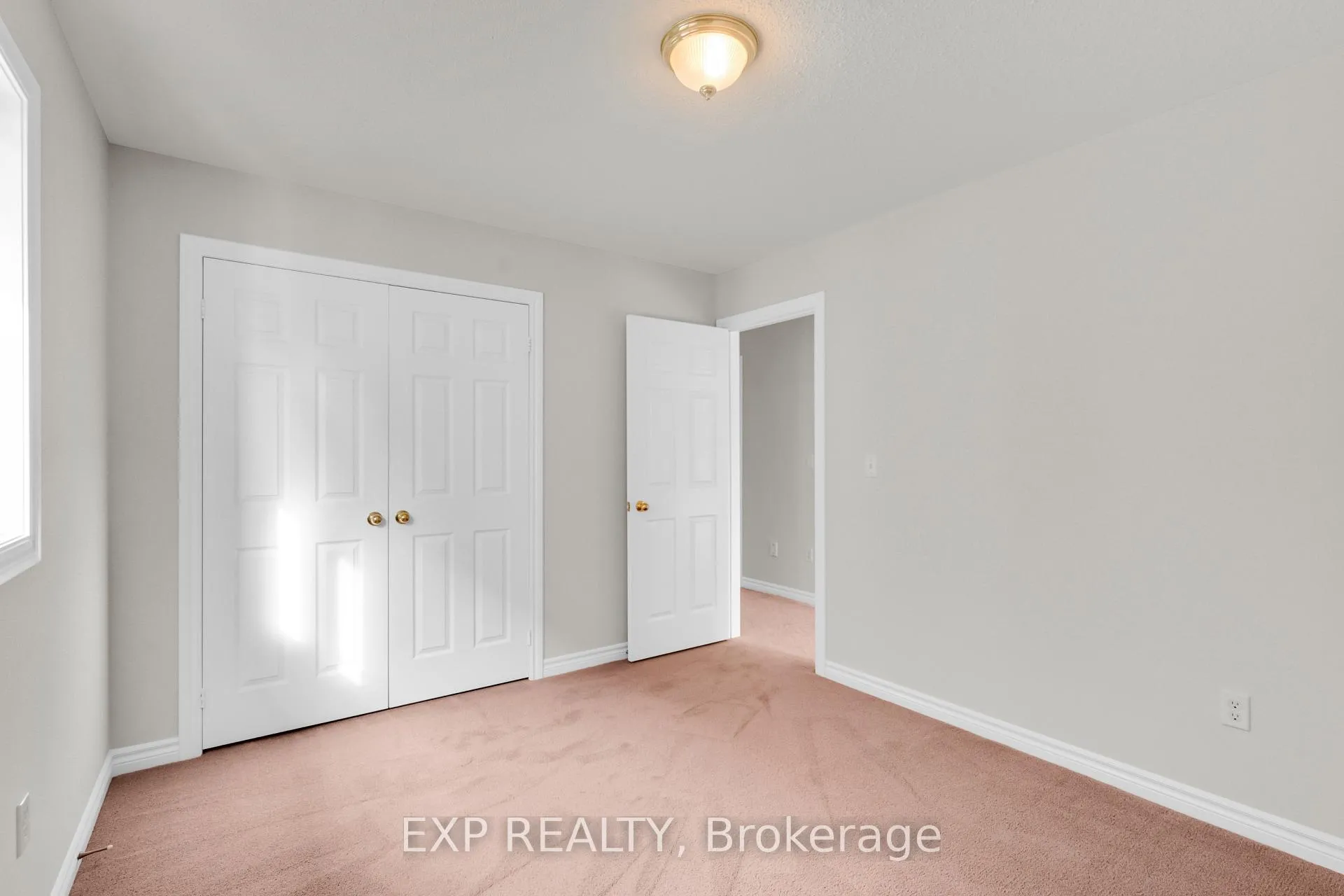 Photo 32 of 7 Wallwark Street, Aurora, Bayview Northeast — HOMEH
