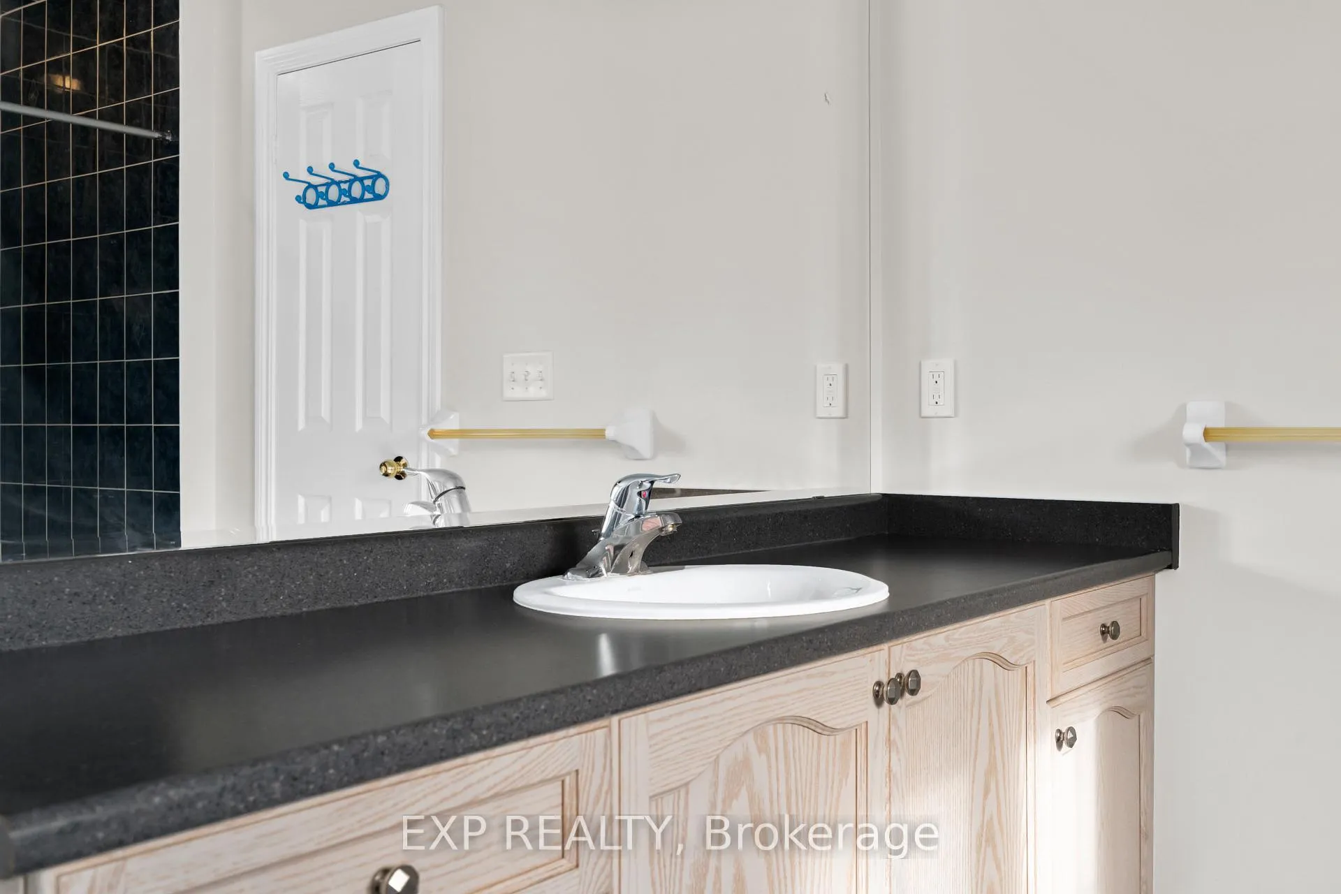 Photo 38 of 7 Wallwark Street, Aurora, Bayview Northeast — HOMEH