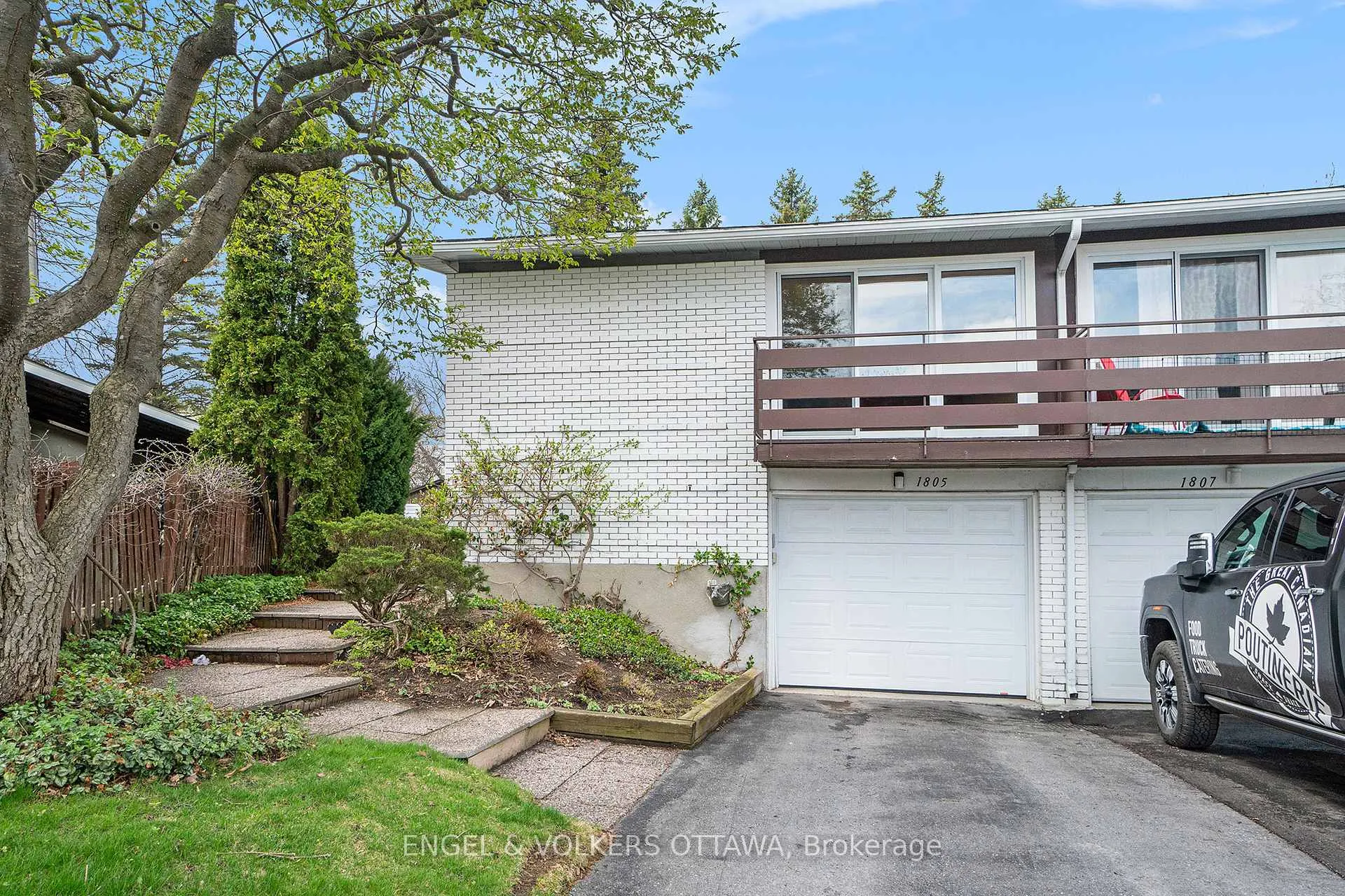 Photo 9 of 1805 Applegrove Court, Ottawa, Beacon Hill South — HOMEH