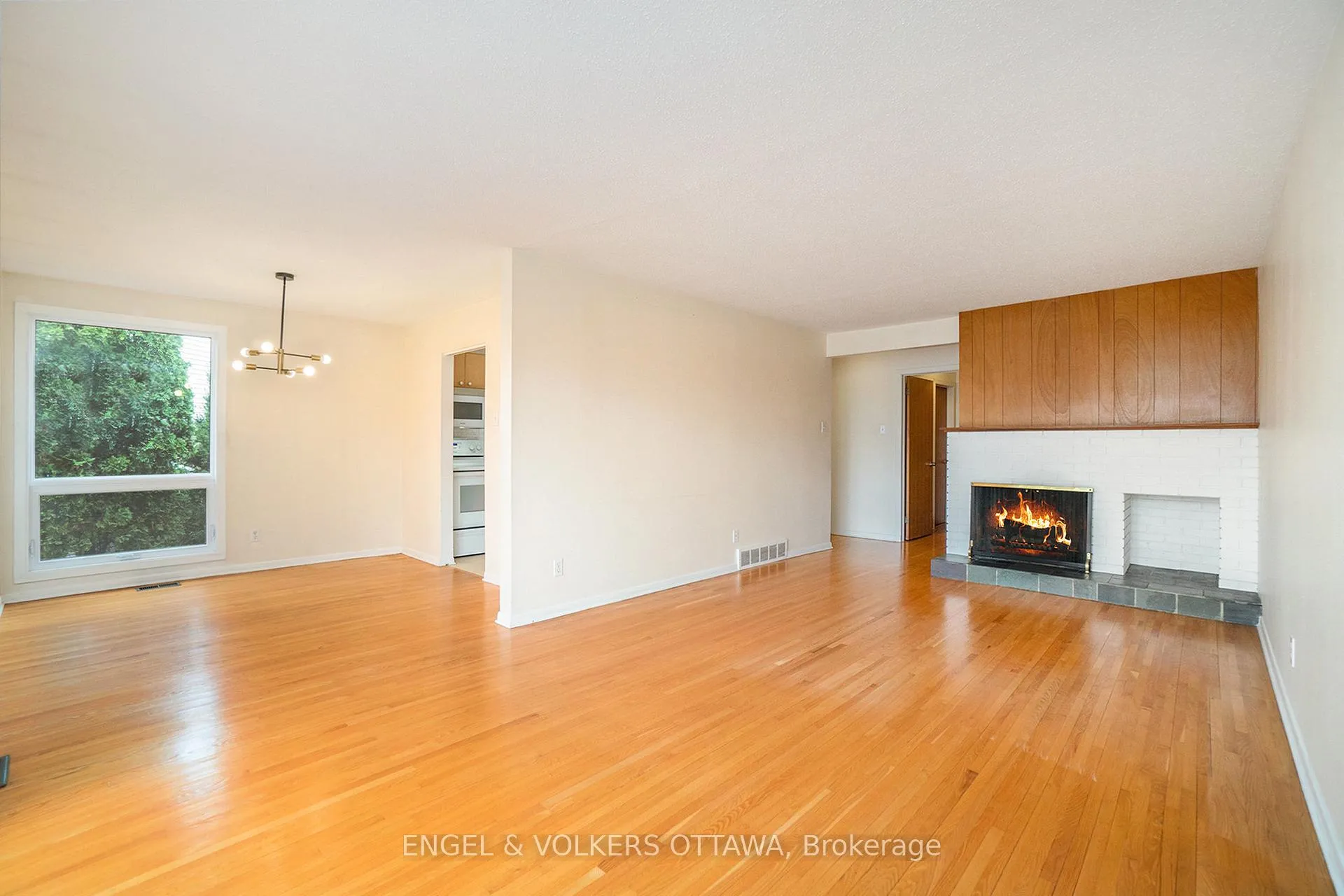 Photo 33 of 1805 Applegrove Court, Ottawa, Beacon Hill South — HOMEH