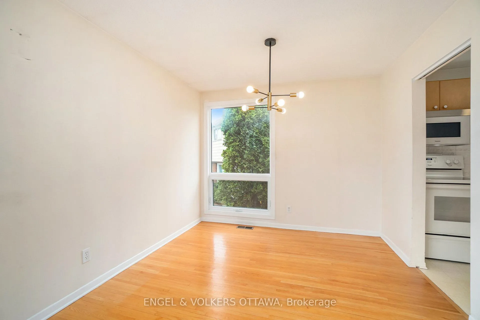 Photo 50 of 1805 Applegrove Court, Ottawa, Beacon Hill South — HOMEH